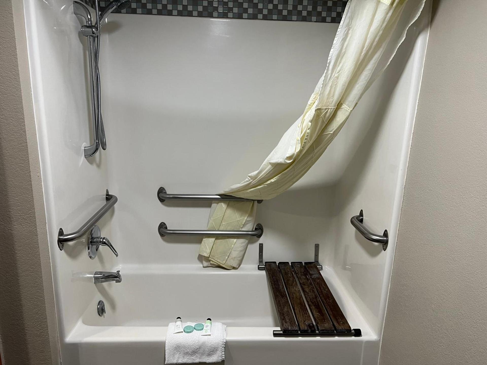 Westbridge Inn and Suites photo 11