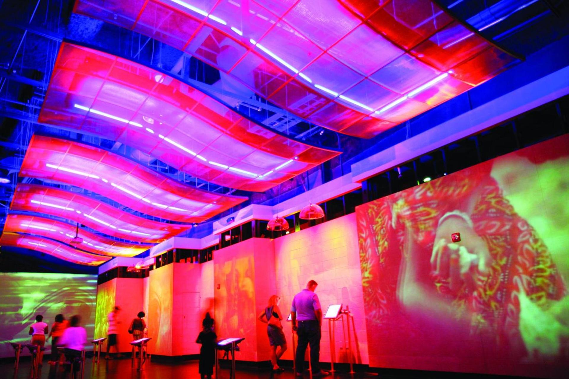 Holiday Inn Cincinnati-Riverfront by IHG photo 36