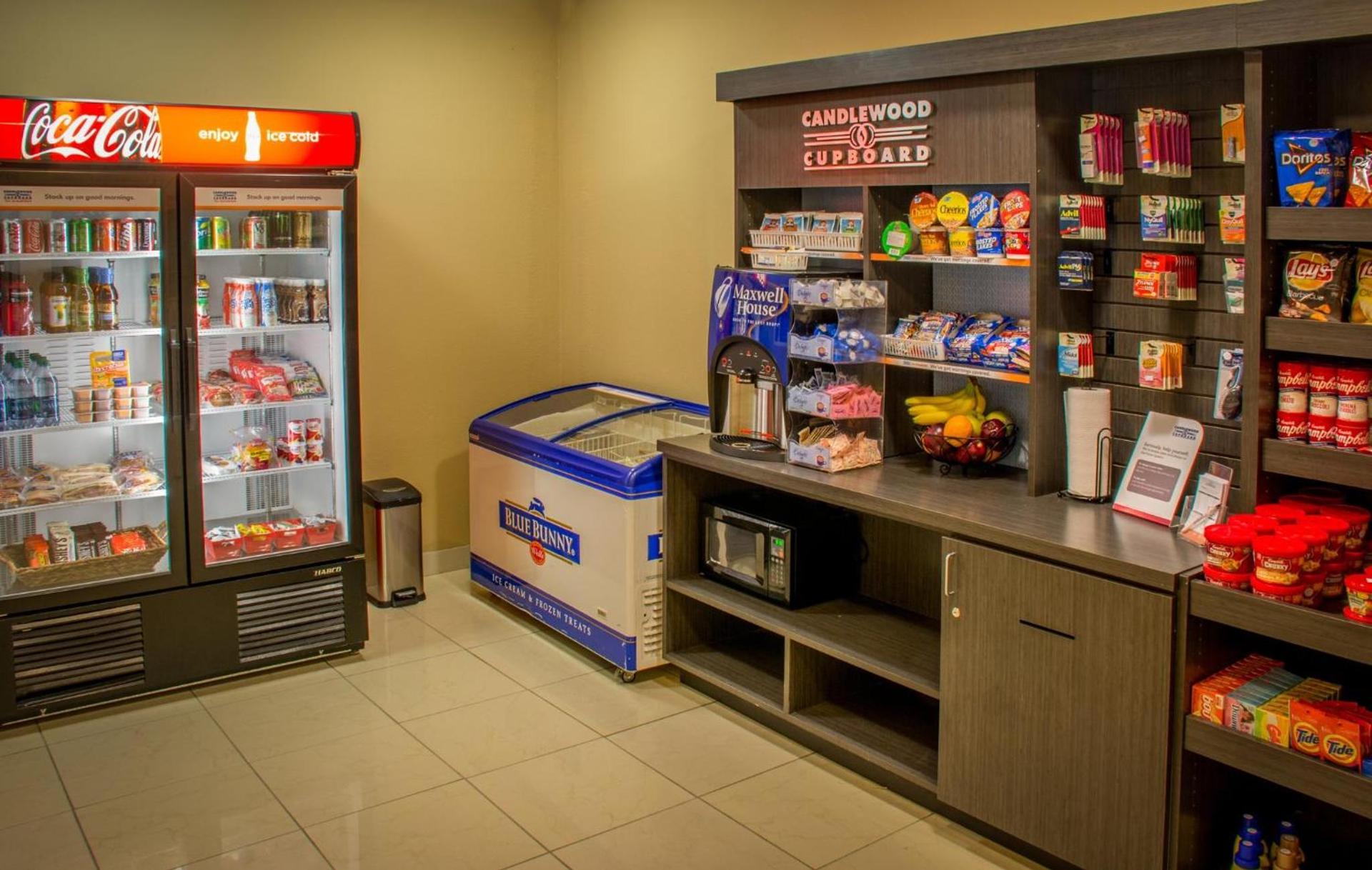 Candlewood Suites South Bend Airport by IHG photo 43