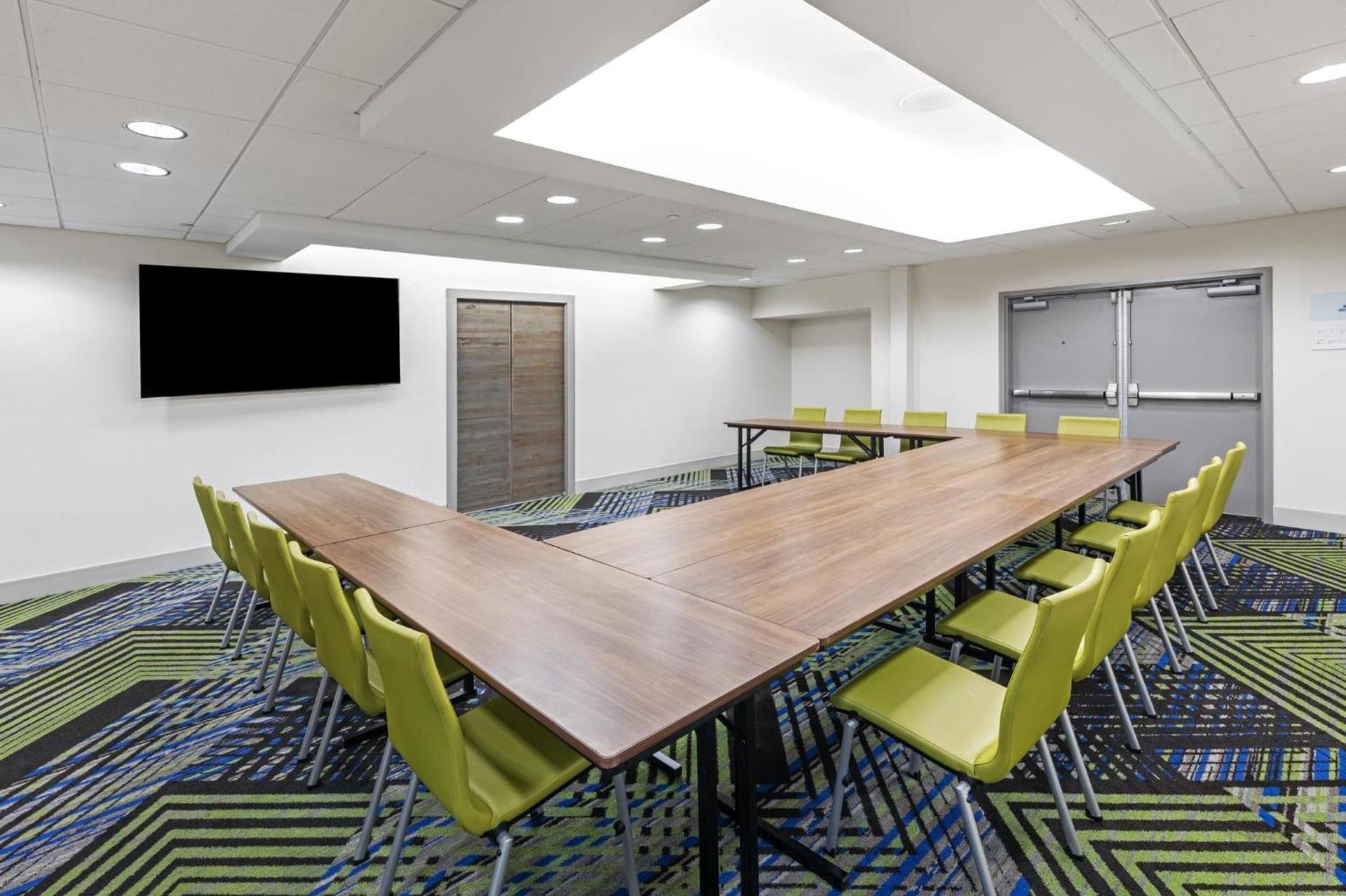 Holiday Inn Express & Suites Sulphur - Lake Charles by IHG photo 63