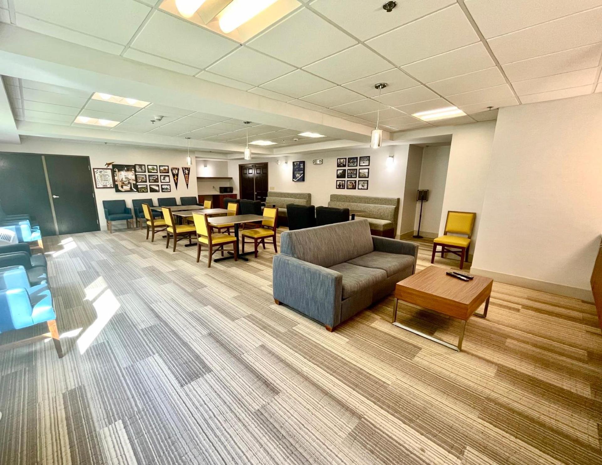 Holiday Inn Express Houghton-Keweenaw by IHG photo 53