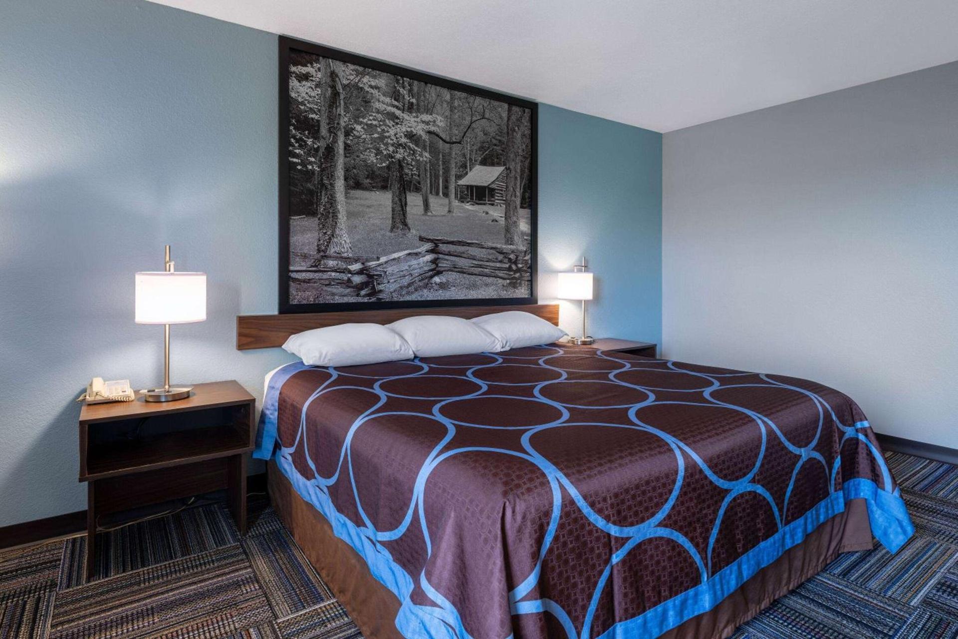 Super 8 by Wyndham Mattoon photo 15