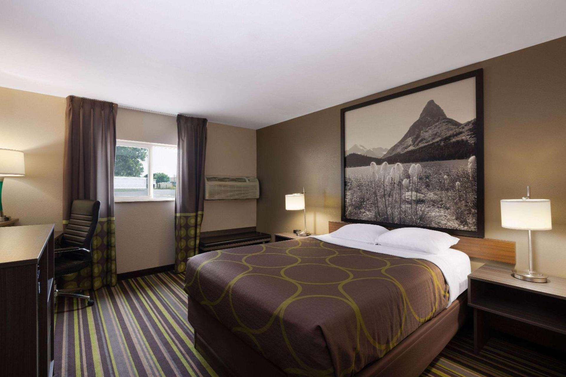 Super 8 by Wyndham Belgrade/Bozeman Airport photo 20