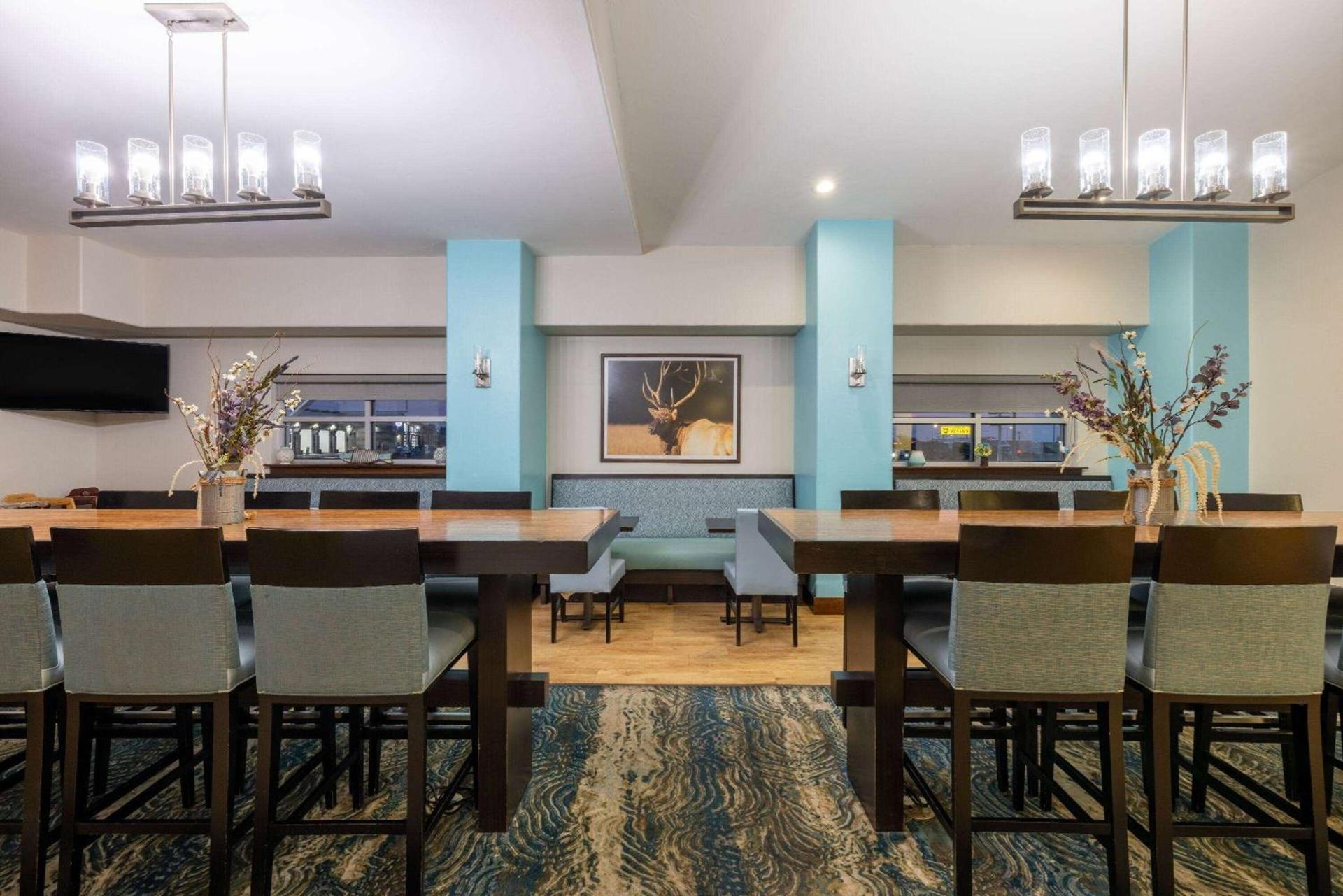 Super 8 by Wyndham Belgrade/Bozeman Airport photo 36