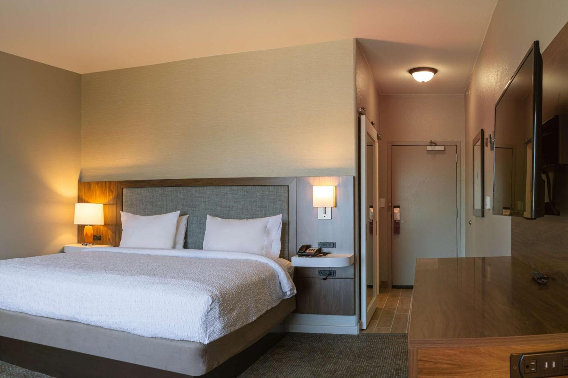 Hampton Inn & Suites Boerne photo 27