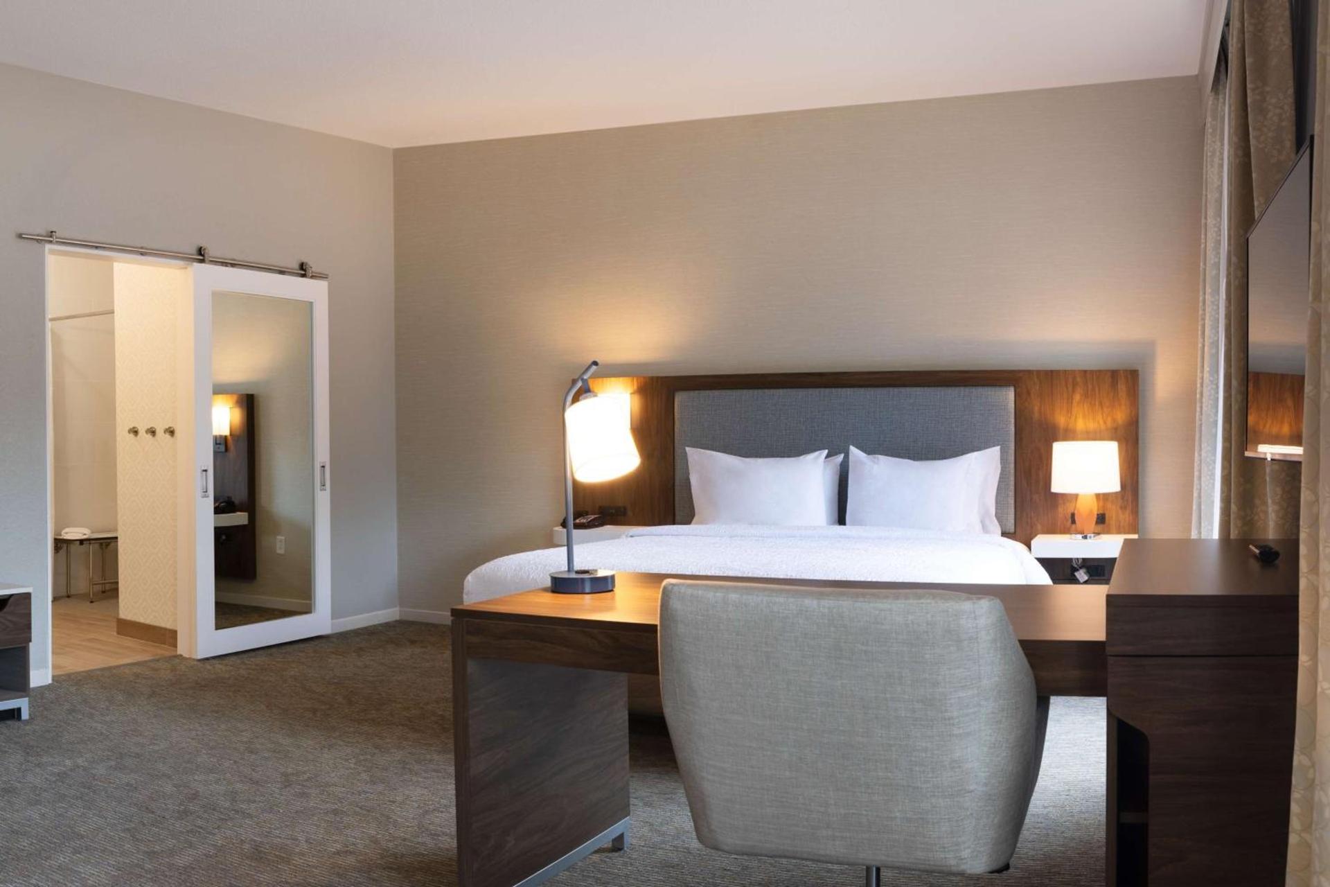 Hampton Inn & Suites Boerne photo 2