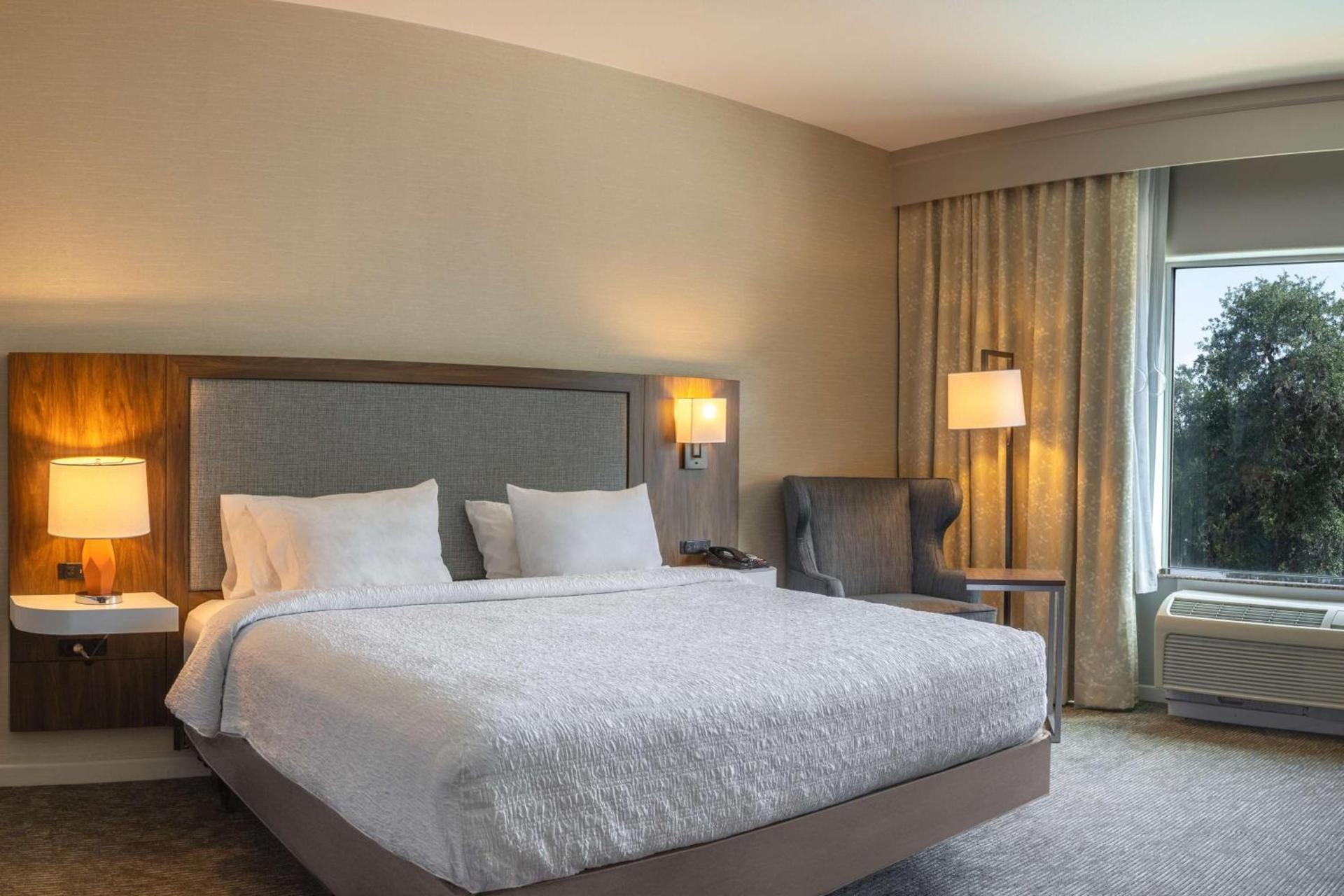Hampton Inn & Suites Boerne photo 34