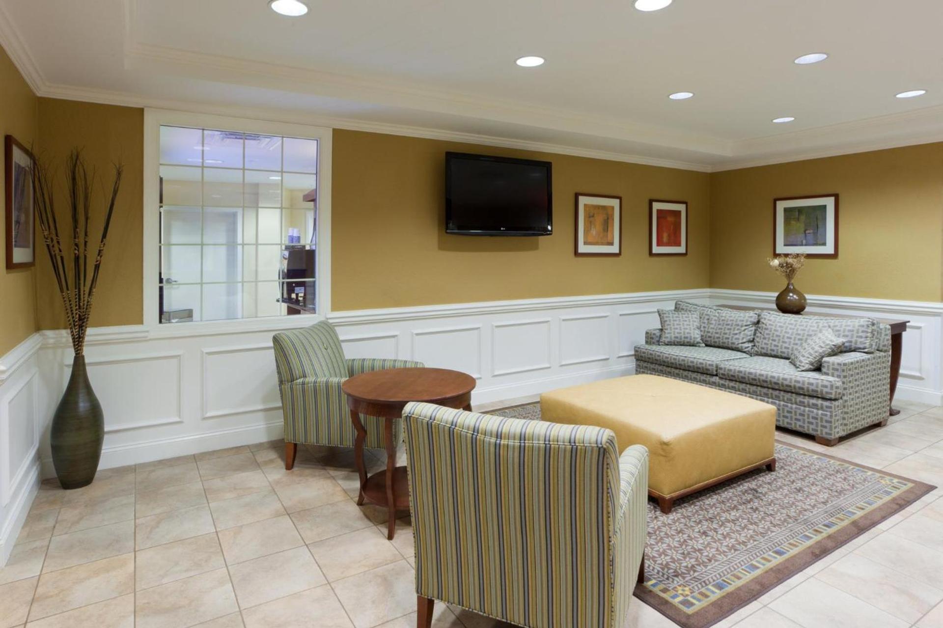 Candlewood Suites Manassas by IHG photo 6