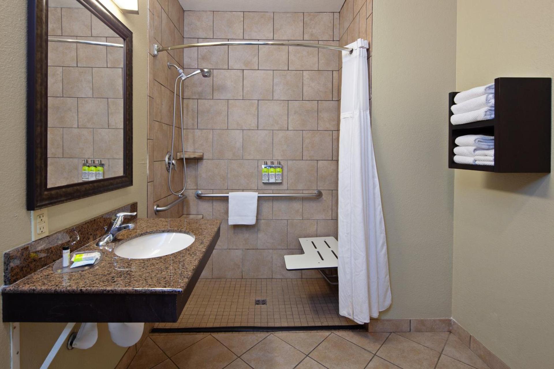 Staybridge Suites Fairfield Napa Valley Area by IHG photo 72