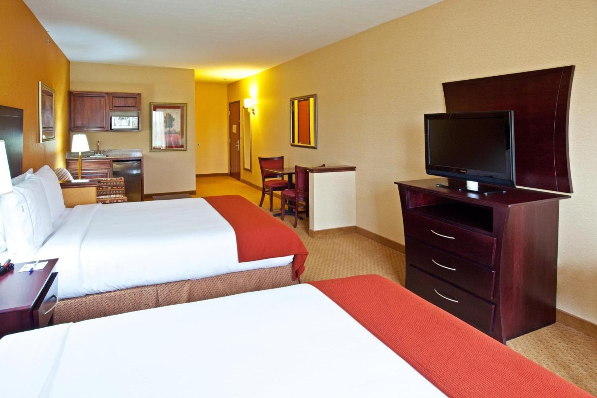 Holiday Inn Express Hotel & Suites Franklin by IHG photo 44