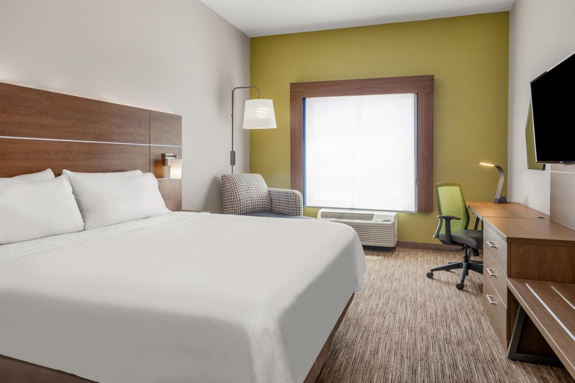 Holiday Inn Express & Suites Graham by IHG photo 23