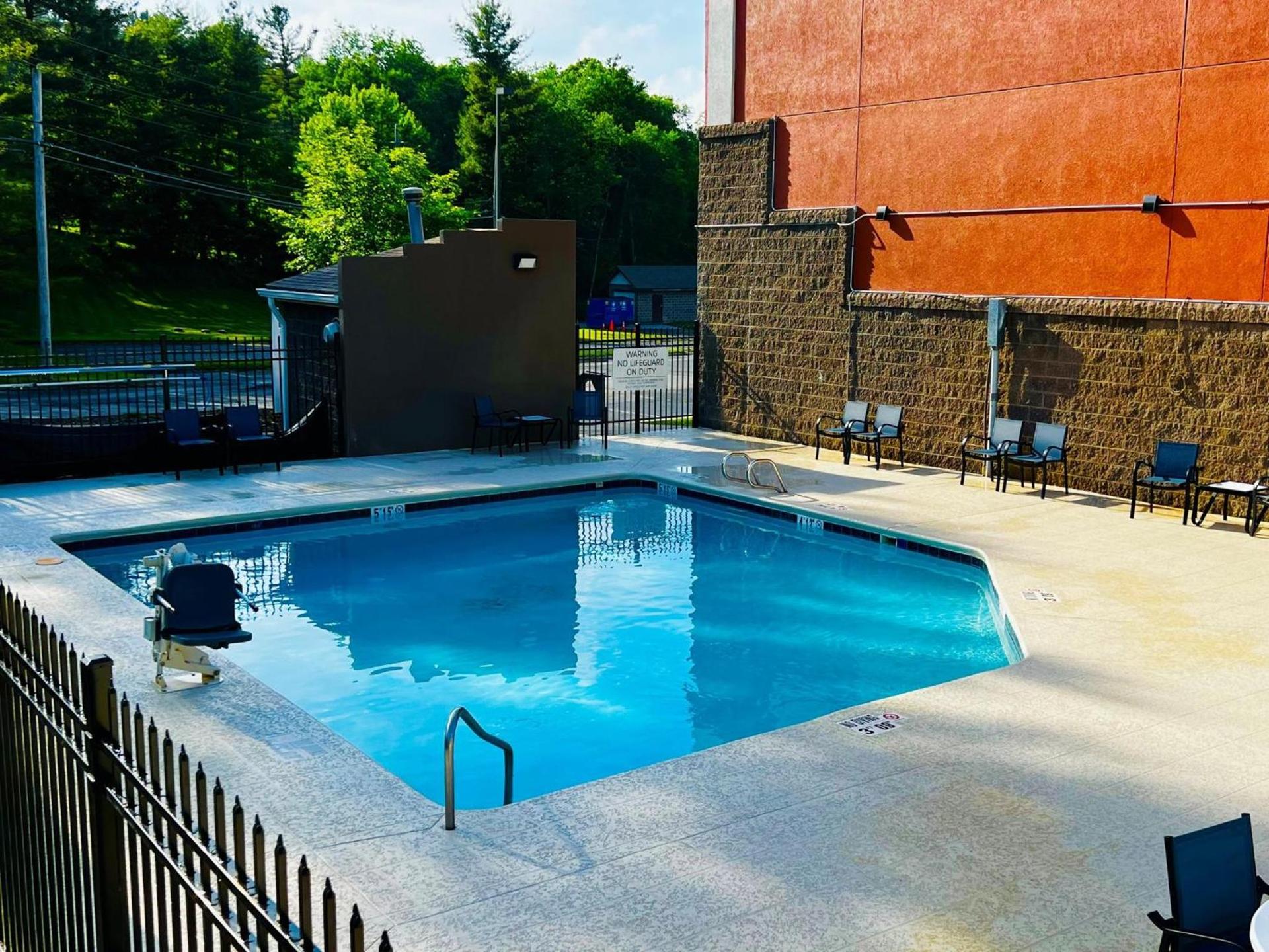 Holiday Inn Express Blowing Rock South, an IHG Hotel photo 48