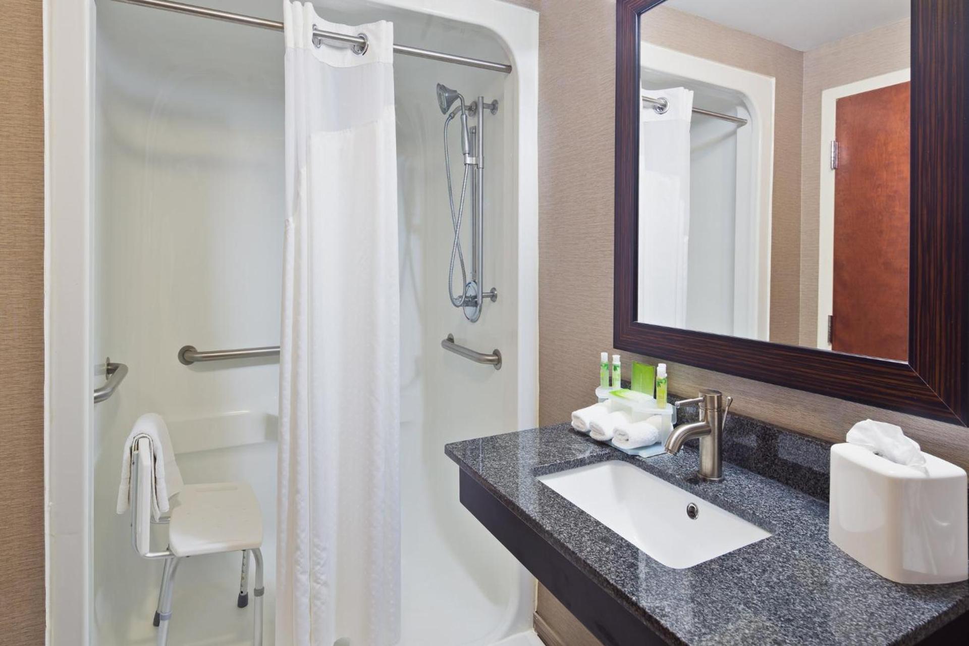 Holiday Inn Express Harrisburg I-81 - Hershey By IHG photo 24