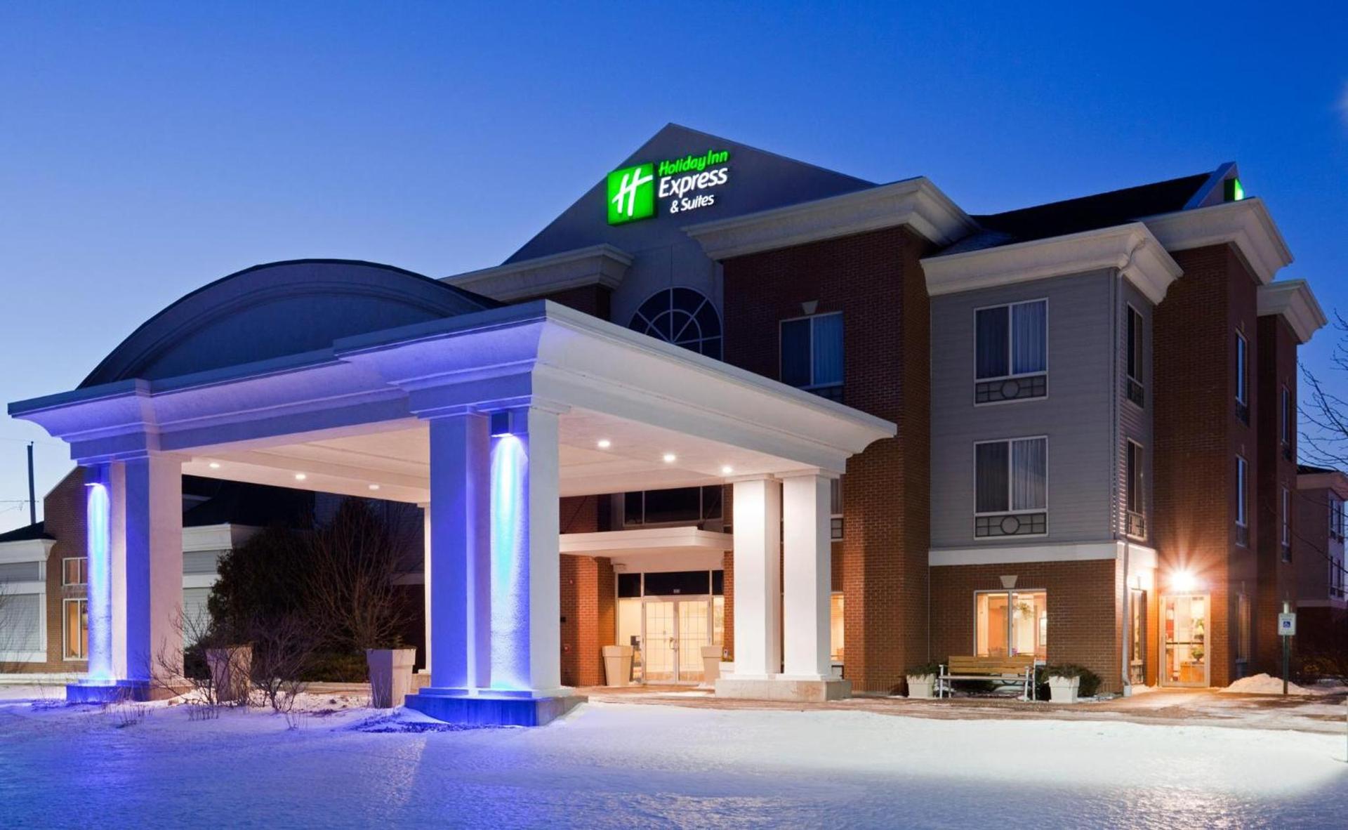 Holiday Inn Express & Suites Superior by IHG photo 32