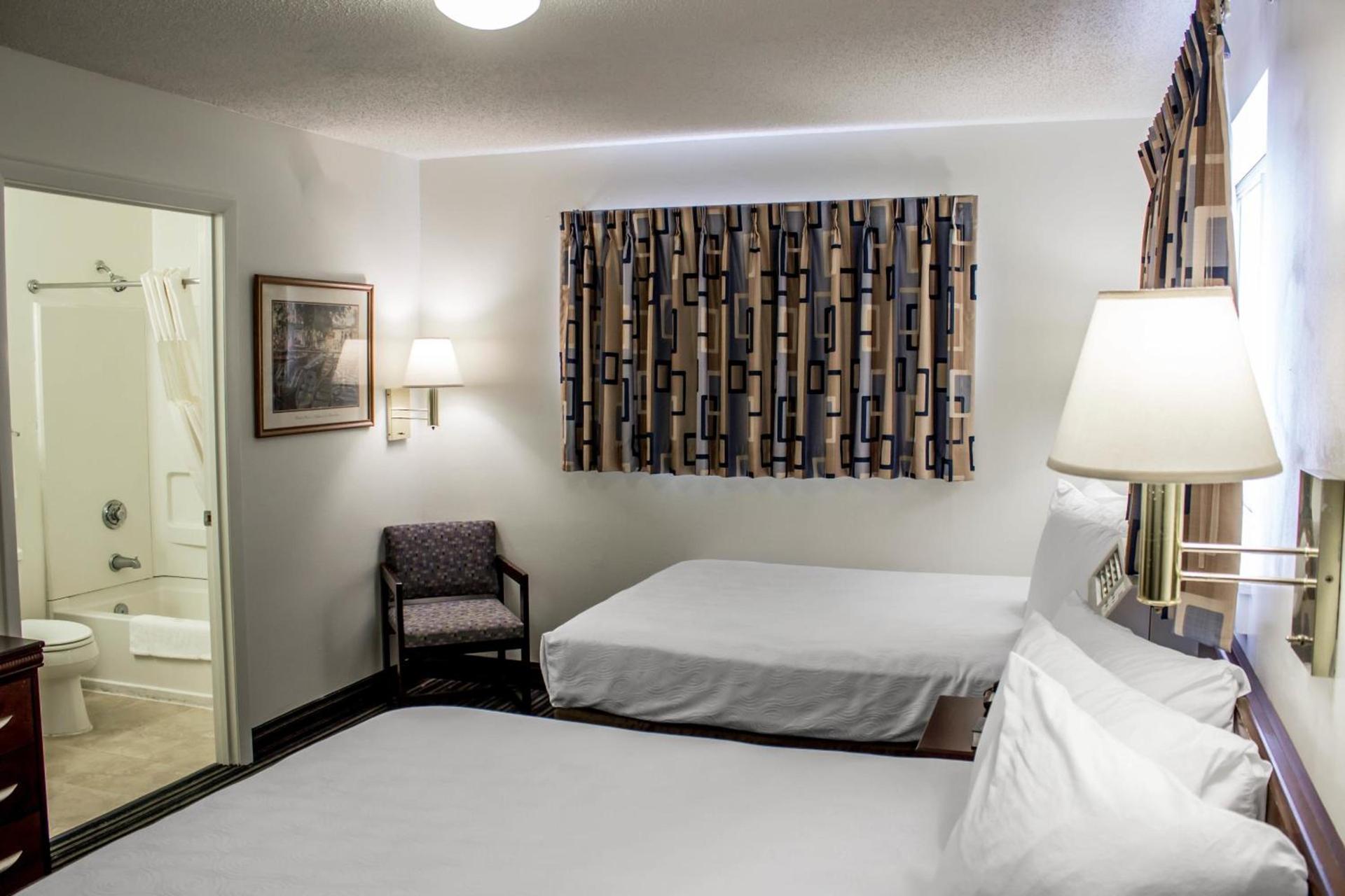 Motel 6-Greensboro, NC - I-40 photo 28