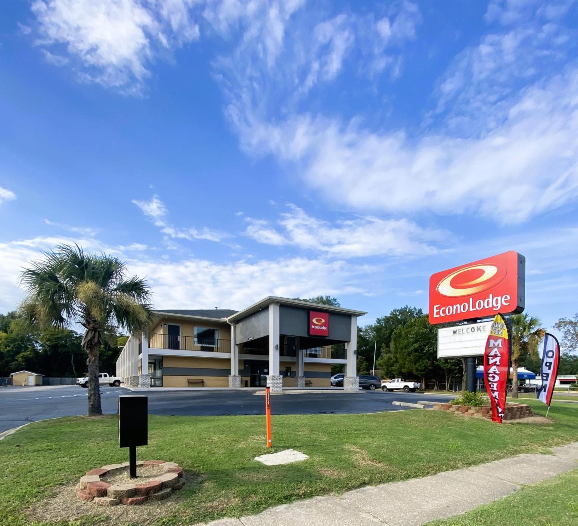 Econo Lodge Cheraw Market Street photo 36