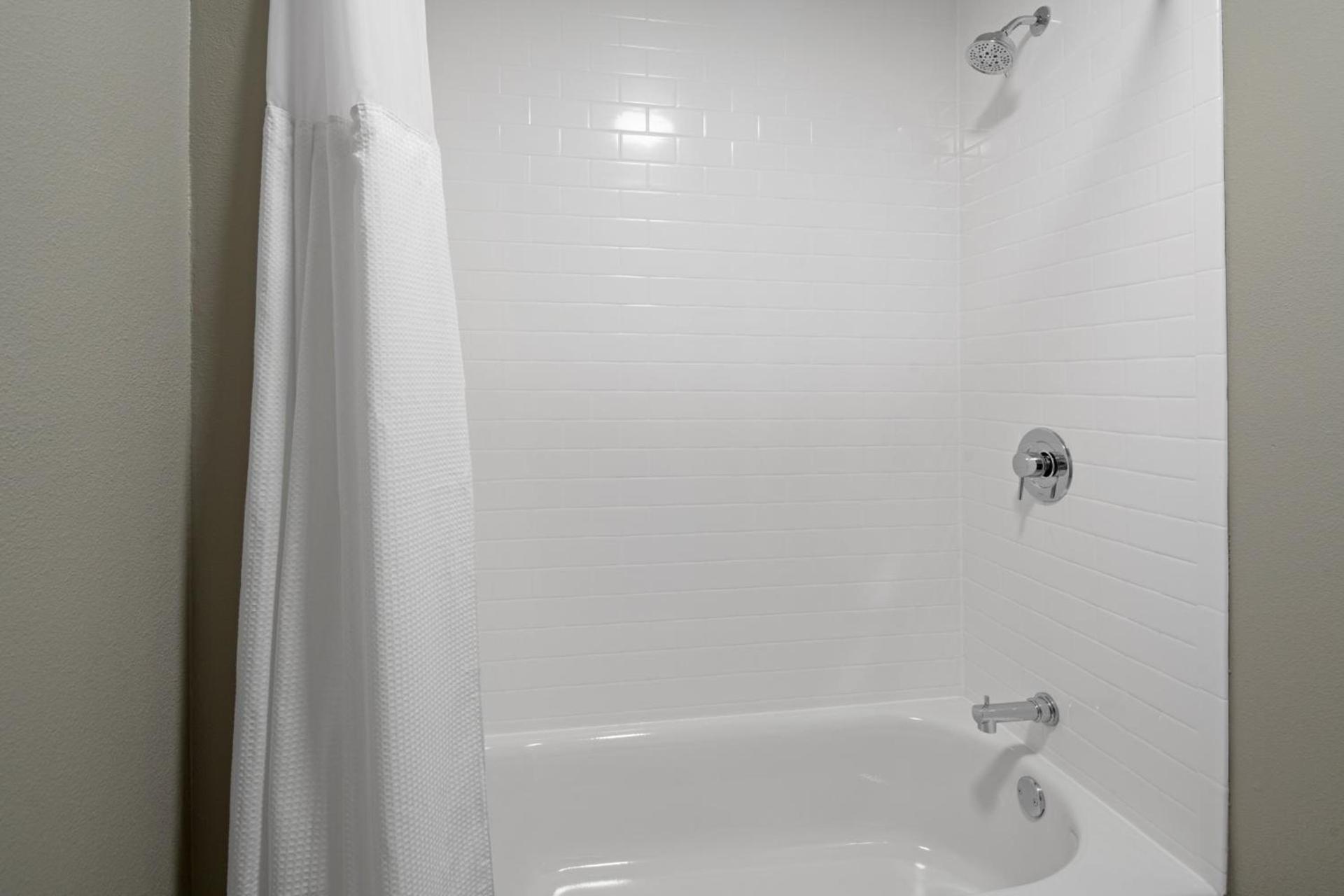 Staybridge Suites - Long Beach Airport by IHG photo 61