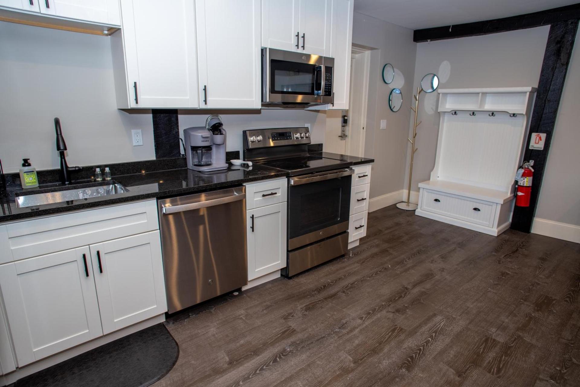Gunstock Inn & Suites photo 85