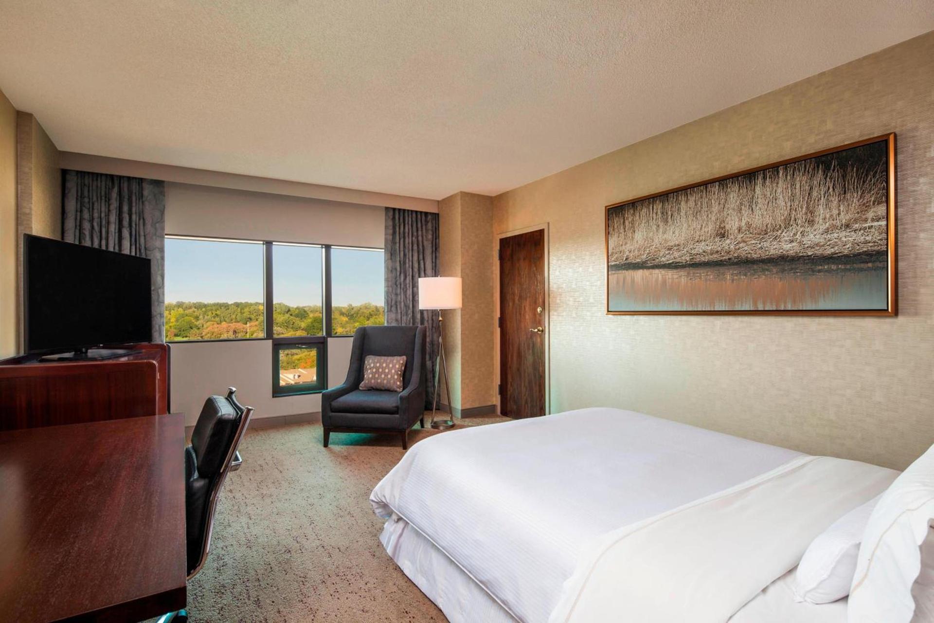 The Westin Southfield Detroit photo 11
