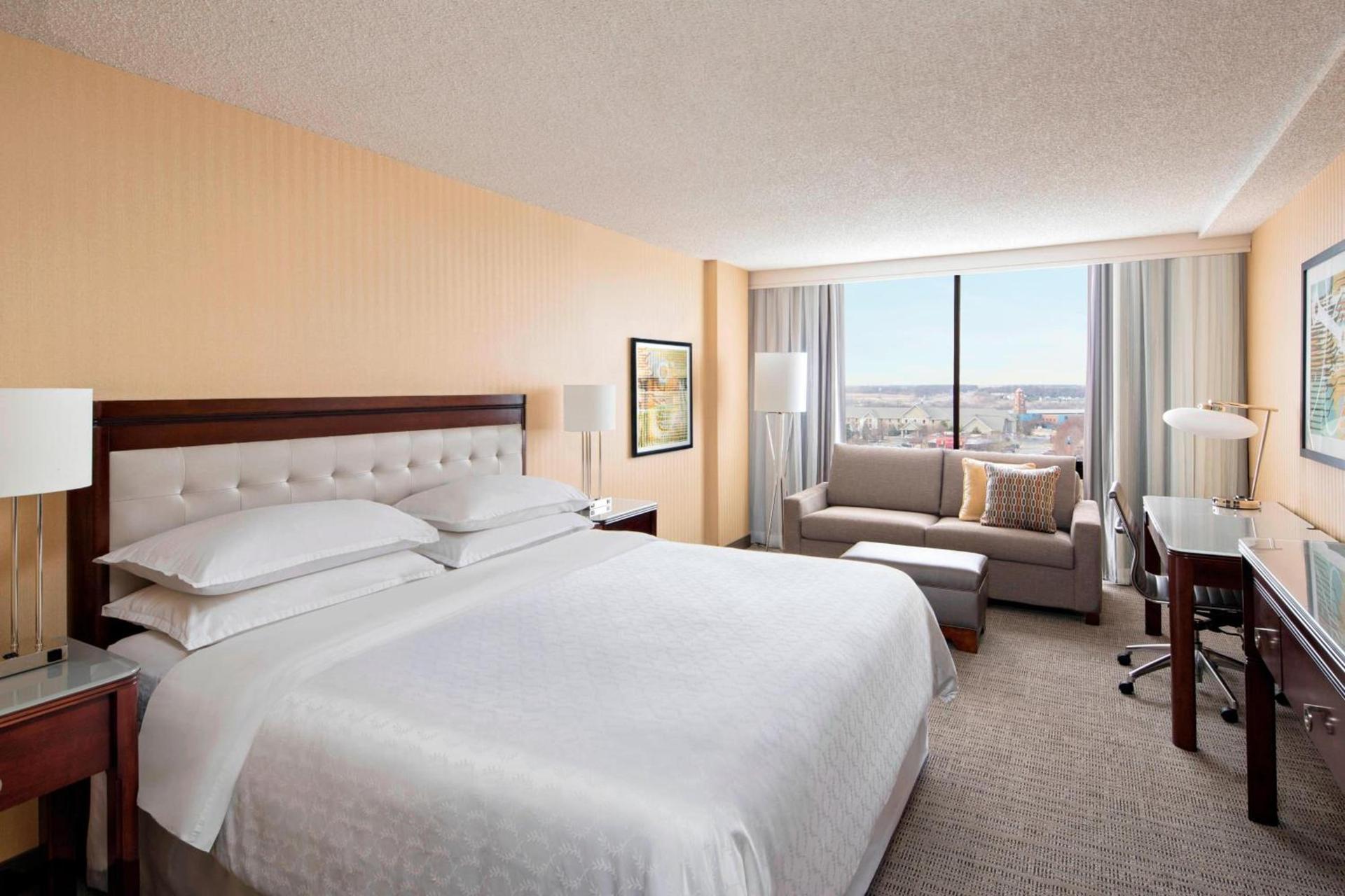 Sheraton West Des Moines photo 5