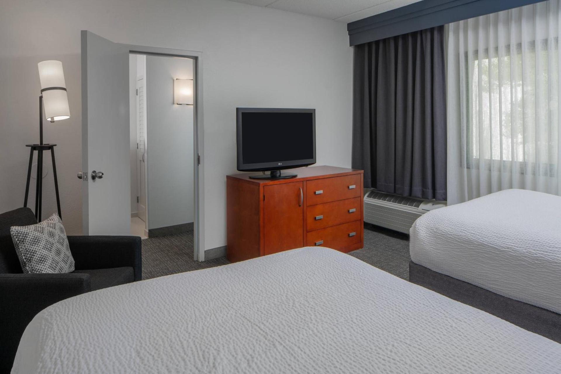 Courtyard by Marriott Memphis East/Park Avenue photo 13
