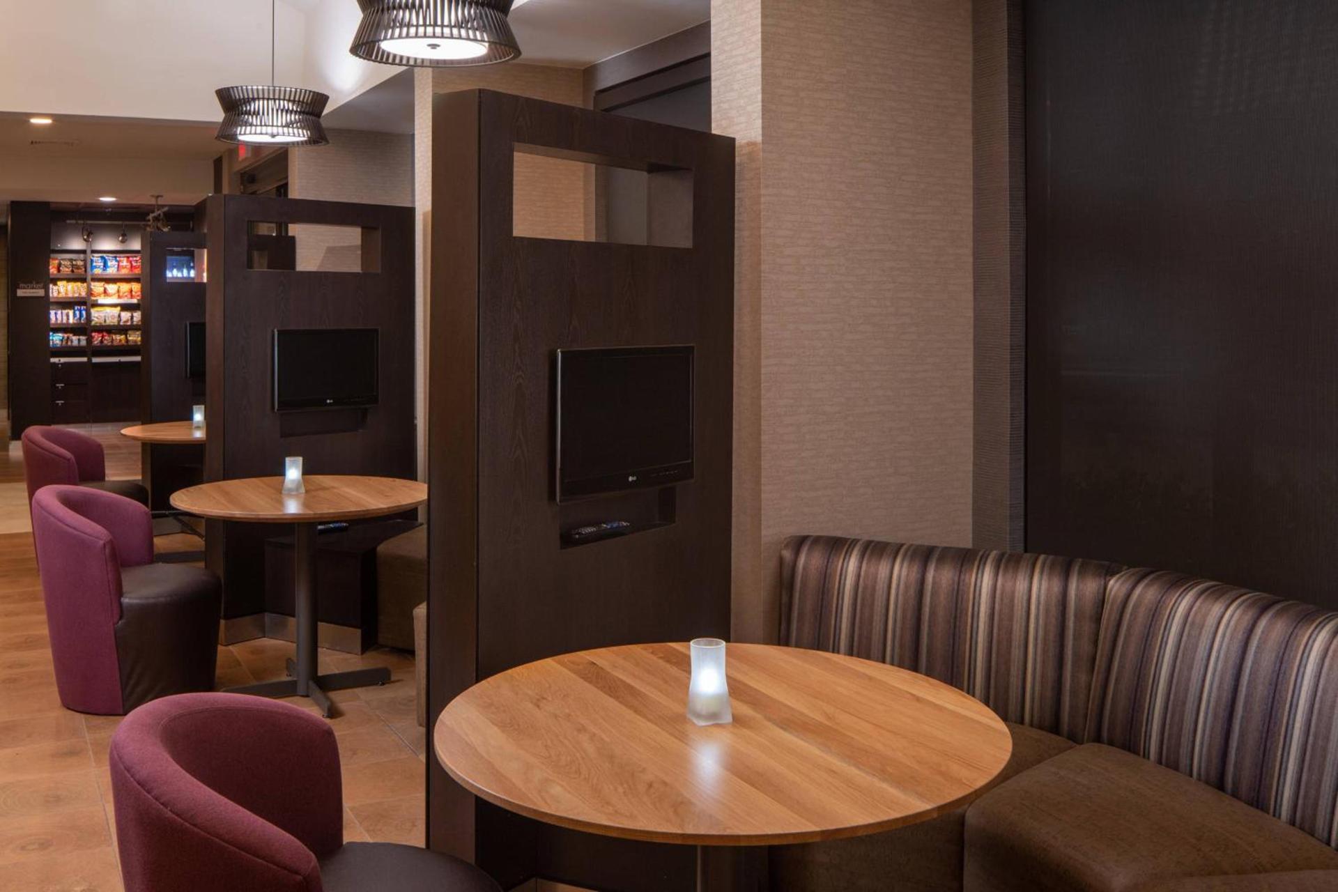 Courtyard by Marriott Memphis East/Park Avenue photo 20