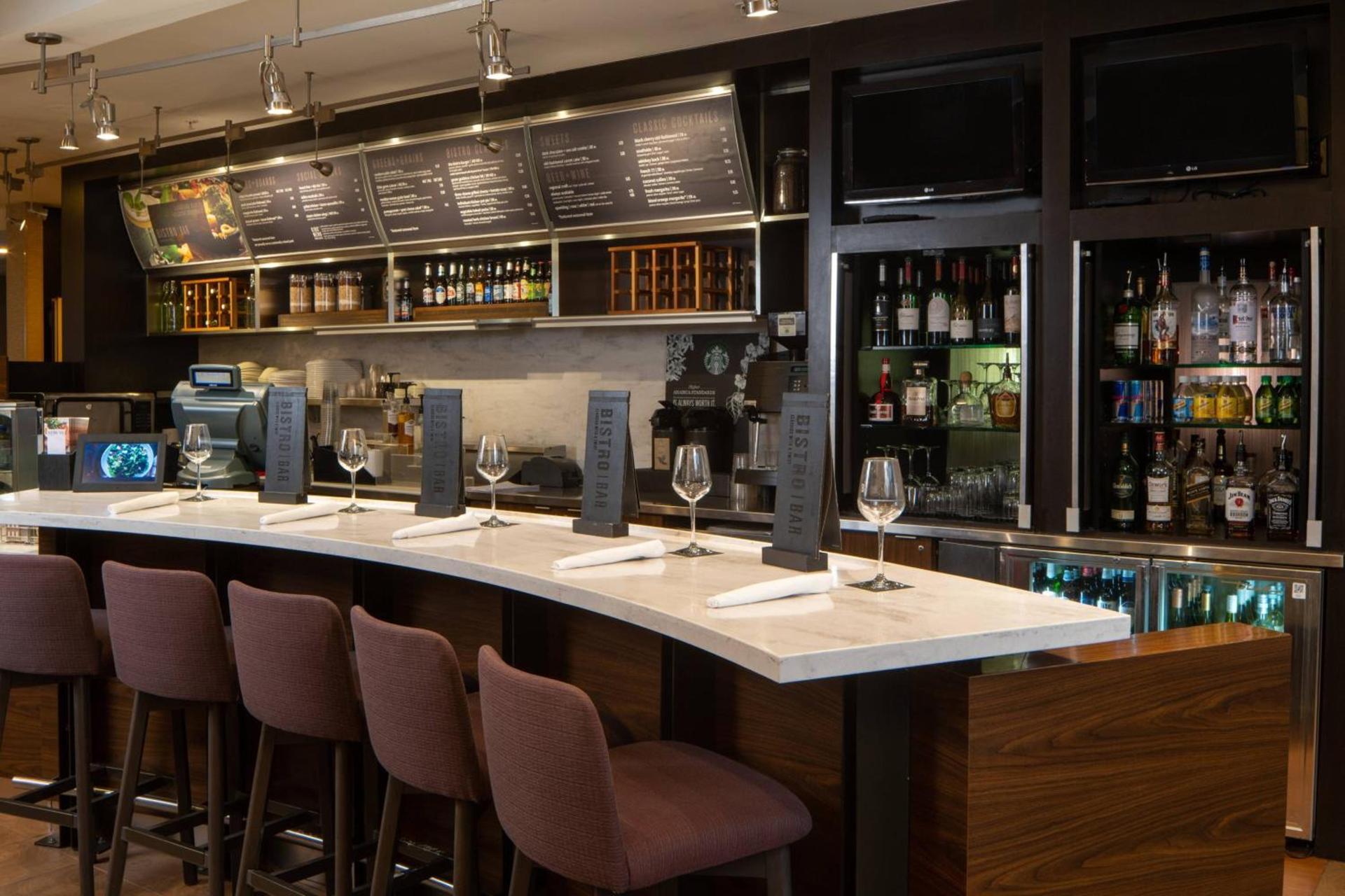 Courtyard by Marriott Memphis East/Park Avenue photo 22