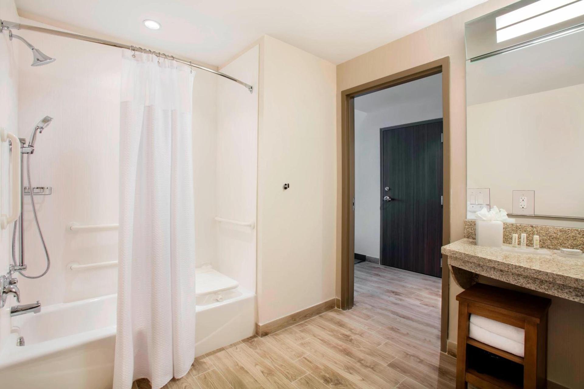 Courtyard by Marriott Faro Blanco Resort photo 38