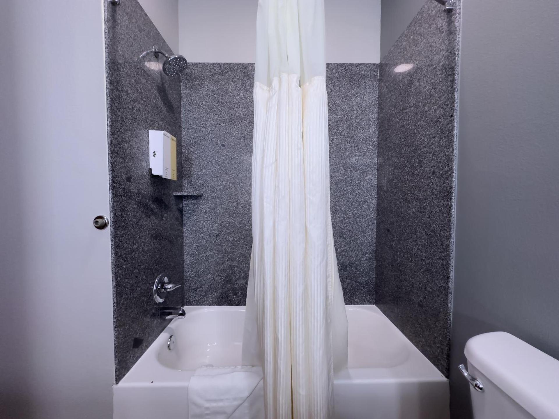American Inn Madill photo 29