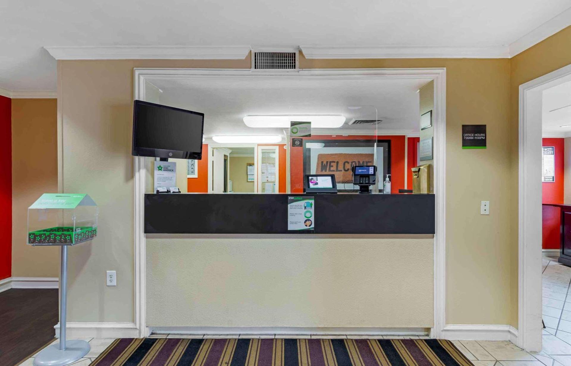 Extended Stay America Suites - Houston - Galleria - Uptown photo 3