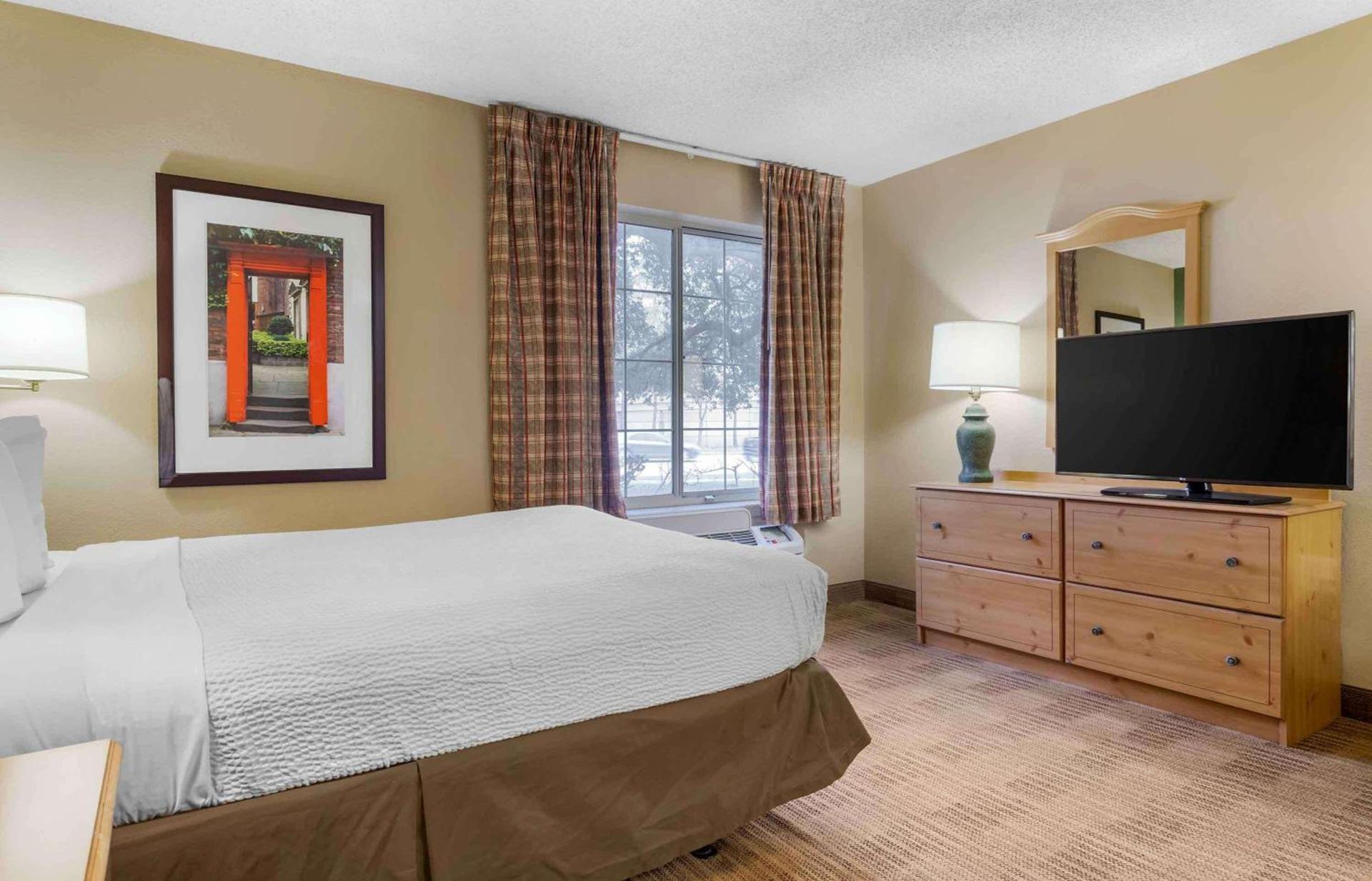 Extended Stay America Suites - Houston - Galleria - Uptown photo 12