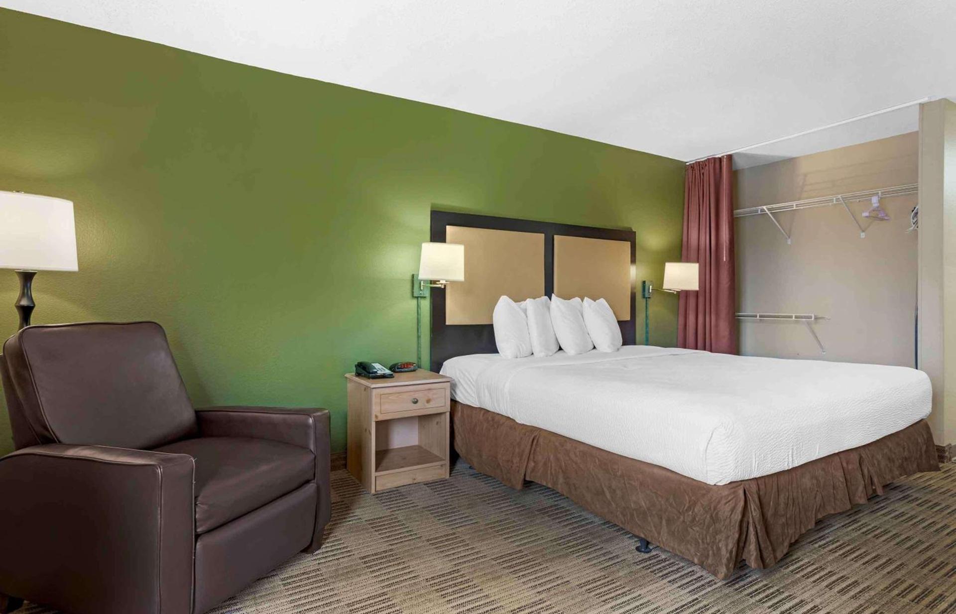 Extended Stay America Suites - Houston - Galleria - Uptown photo 17