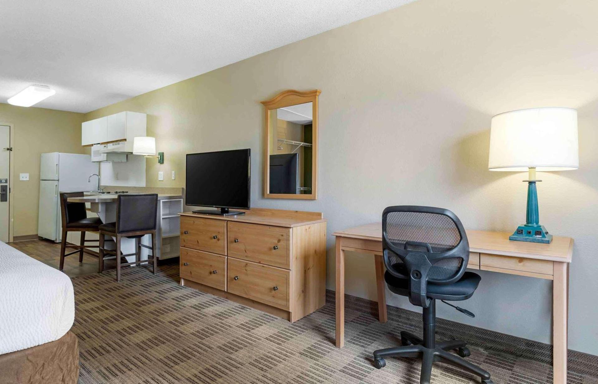 Extended Stay America Suites - Houston - Galleria - Uptown photo 18