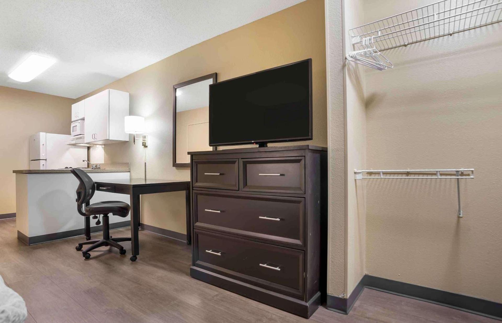 Extended Stay America Select Suites - New Orleans - Airport photo 11