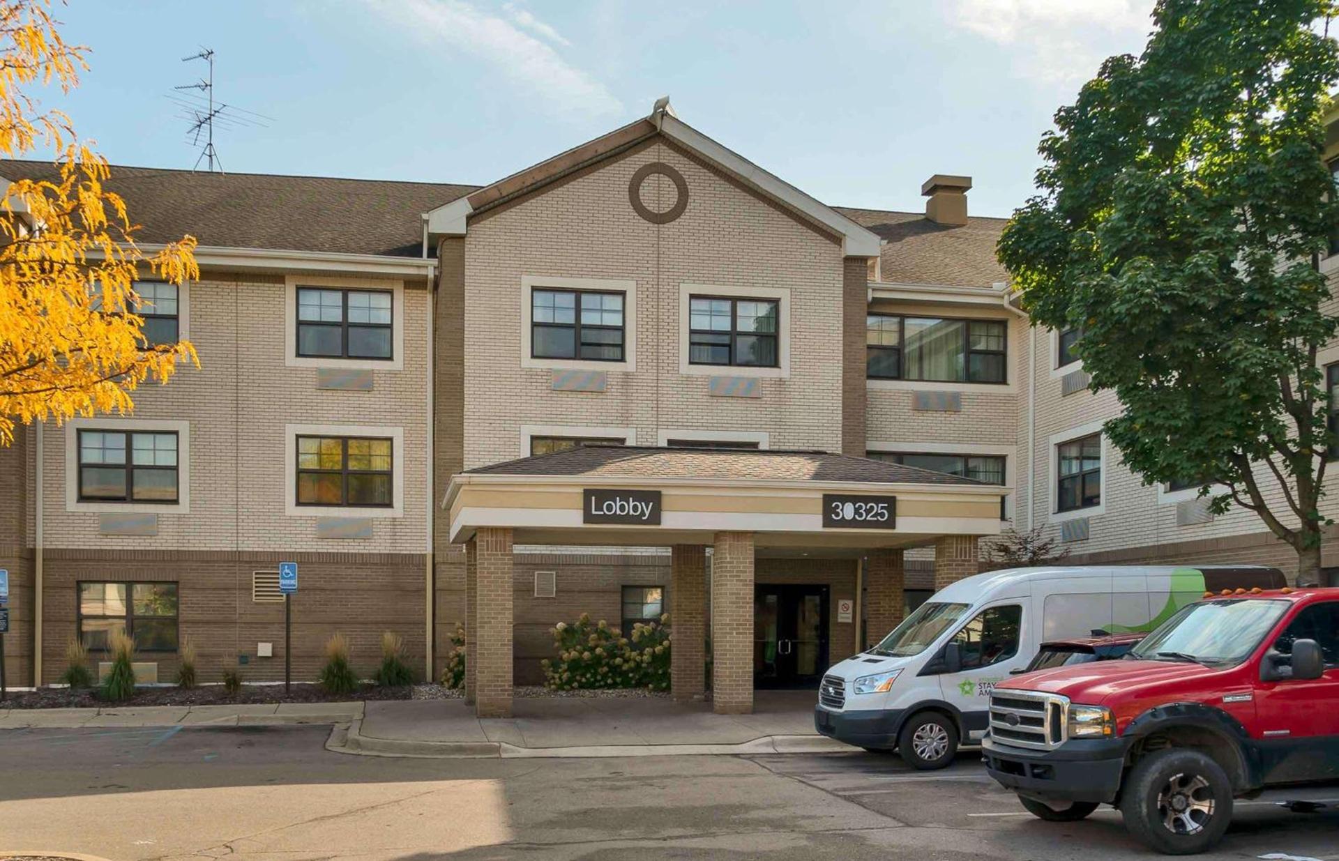 Extended Stay America Suites - Detroit - Metropolitan Airport photo 2