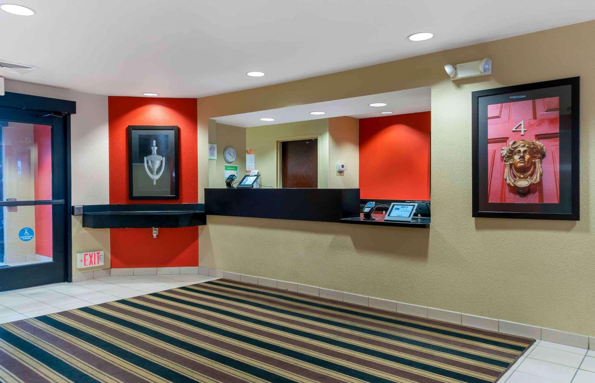 Extended Stay America Suites - Detroit - Metropolitan Airport photo 4