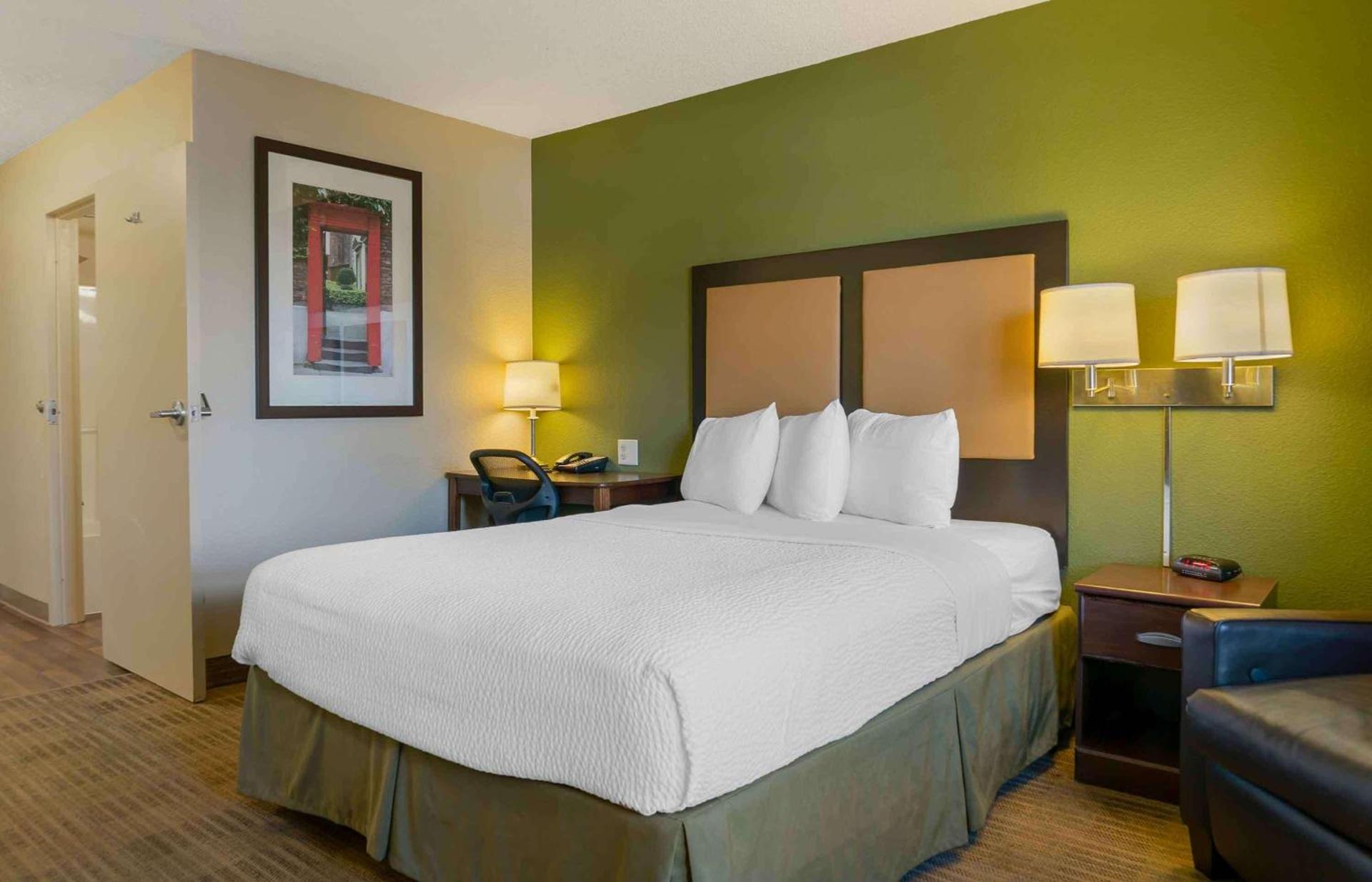 Extended Stay America Suites - Detroit - Metropolitan Airport photo 10