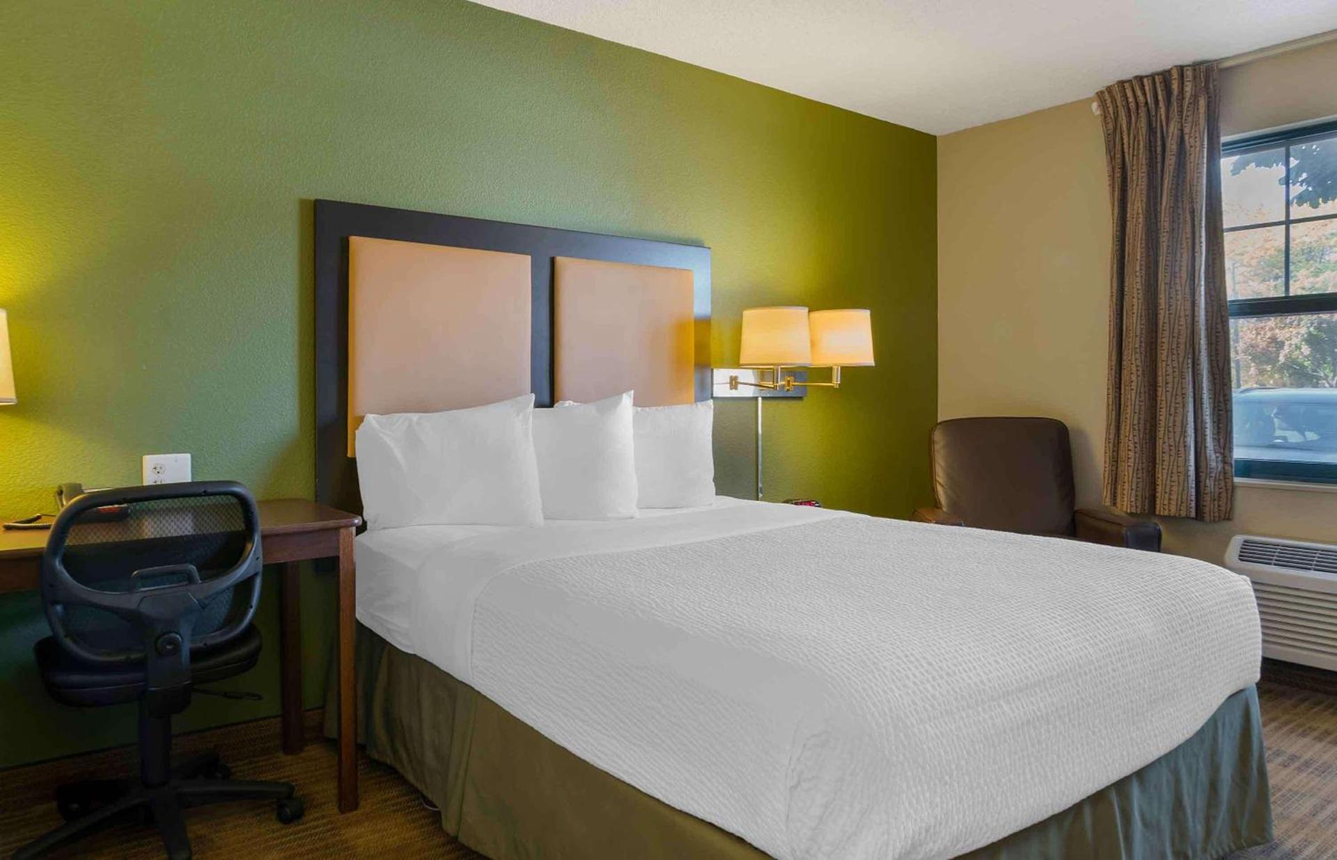 Extended Stay America Suites - Detroit - Metropolitan Airport photo 11