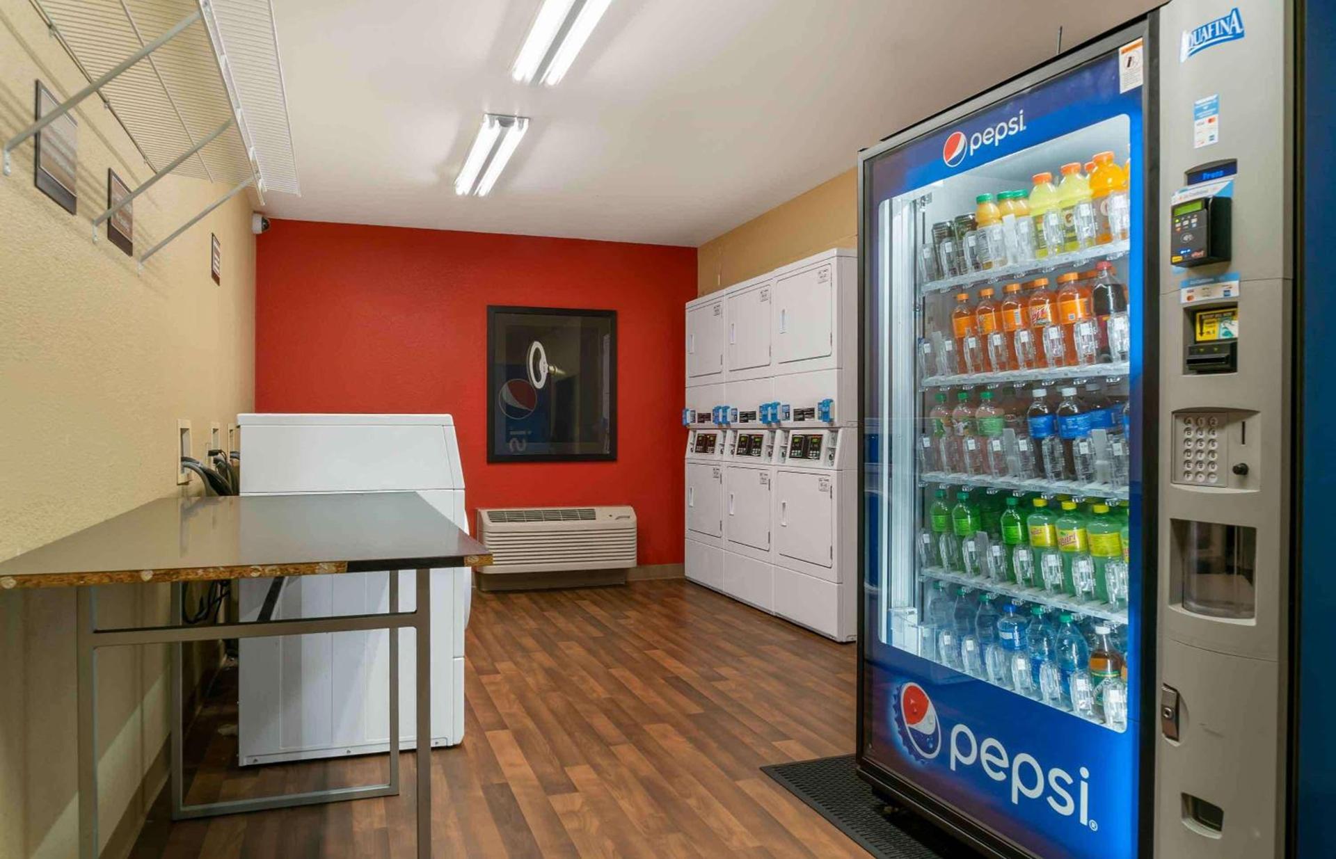 Extended Stay America Suites - Detroit - Metropolitan Airport photo 39