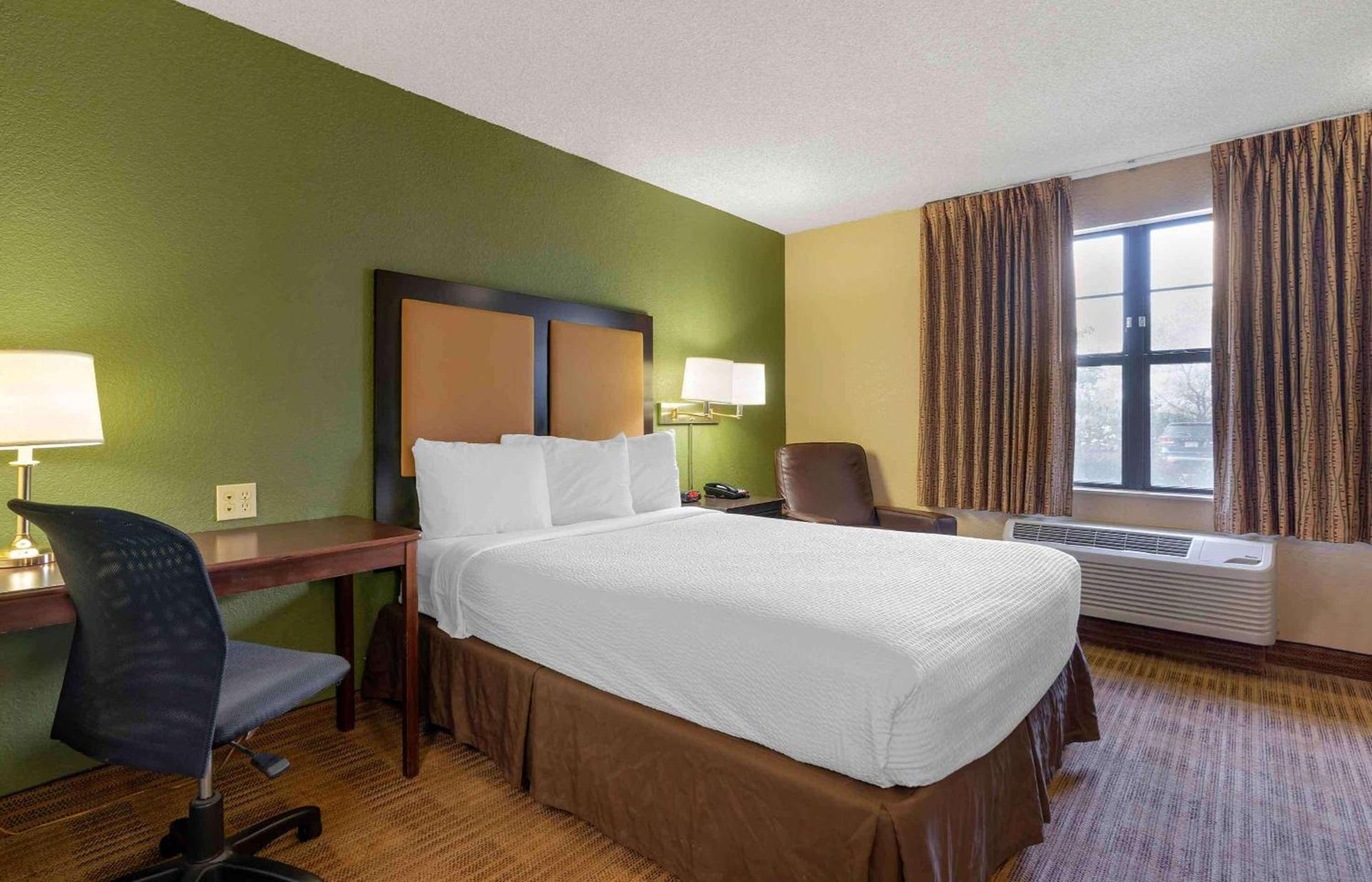 Extended Stay America Suites - Santa Rosa - North photo 14