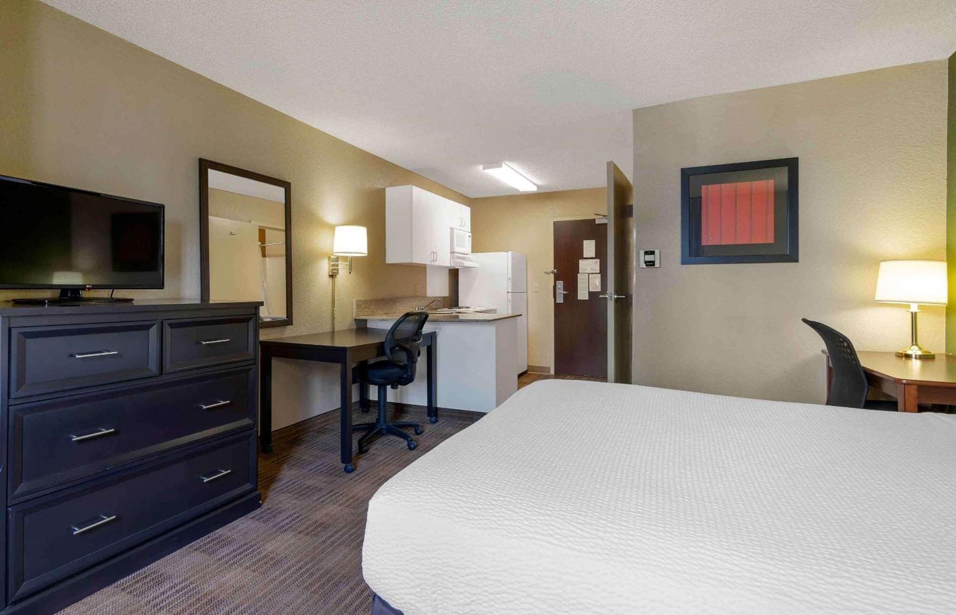 Extended Stay America Suites - Santa Rosa - North photo 15