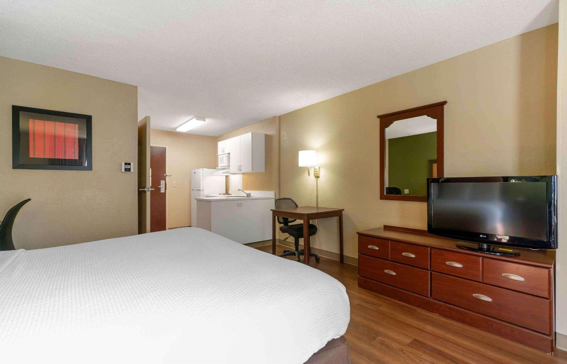 Extended Stay America Suites - Santa Rosa - North photo 23