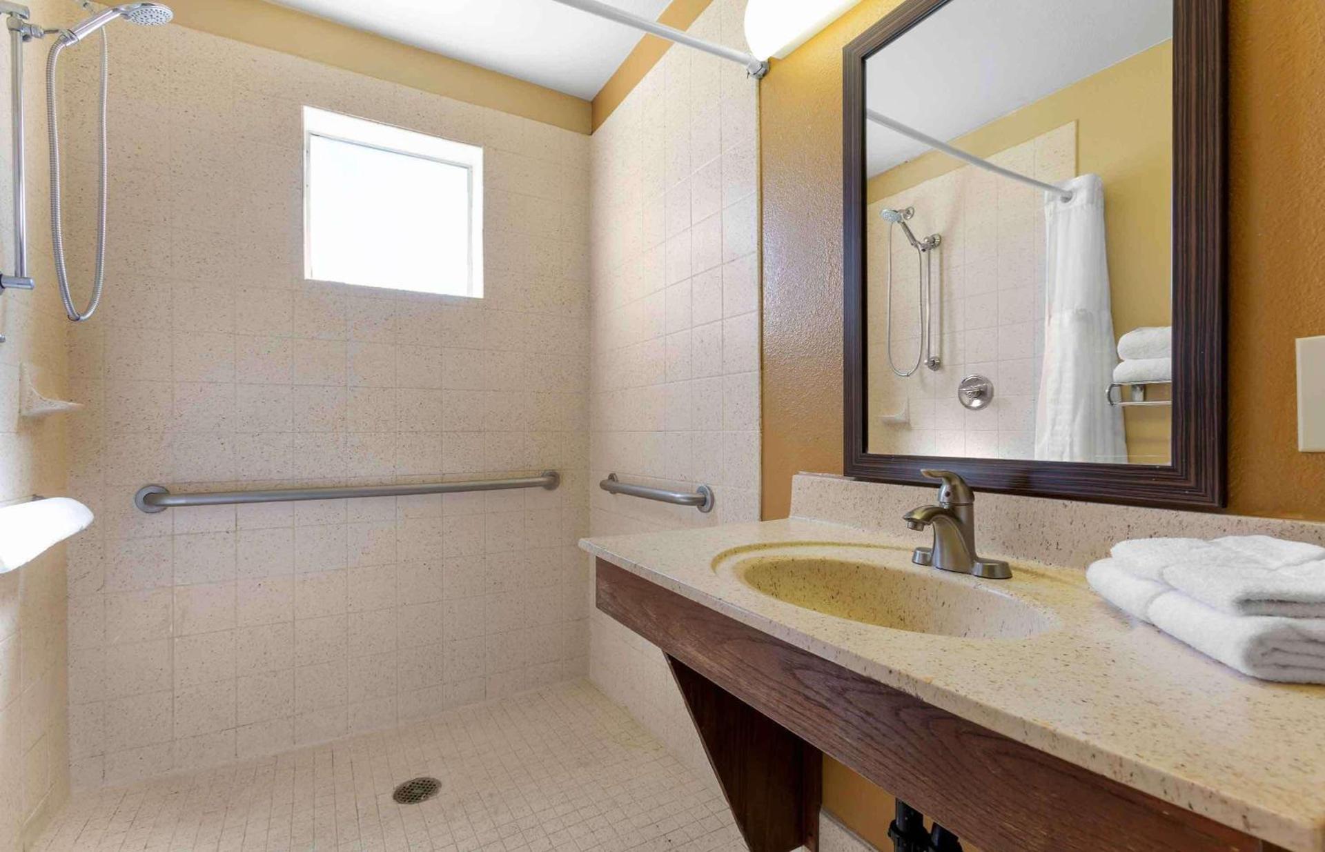 Extended Stay America Select Suites - Phoenix - Airport - E Oak St photo 19