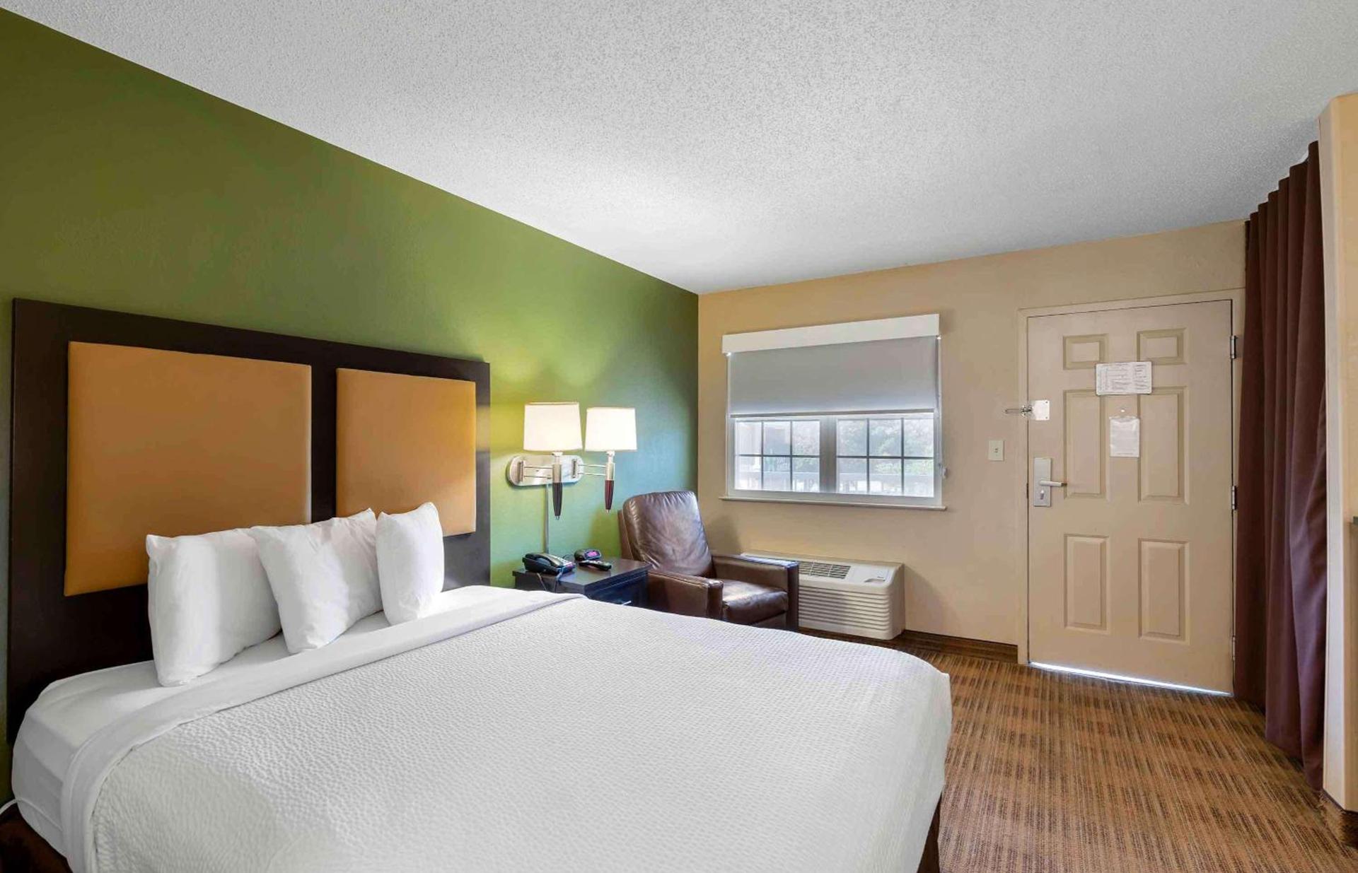 Extended Stay America Suites - Virginia Beach - Independence Blvd photo 11