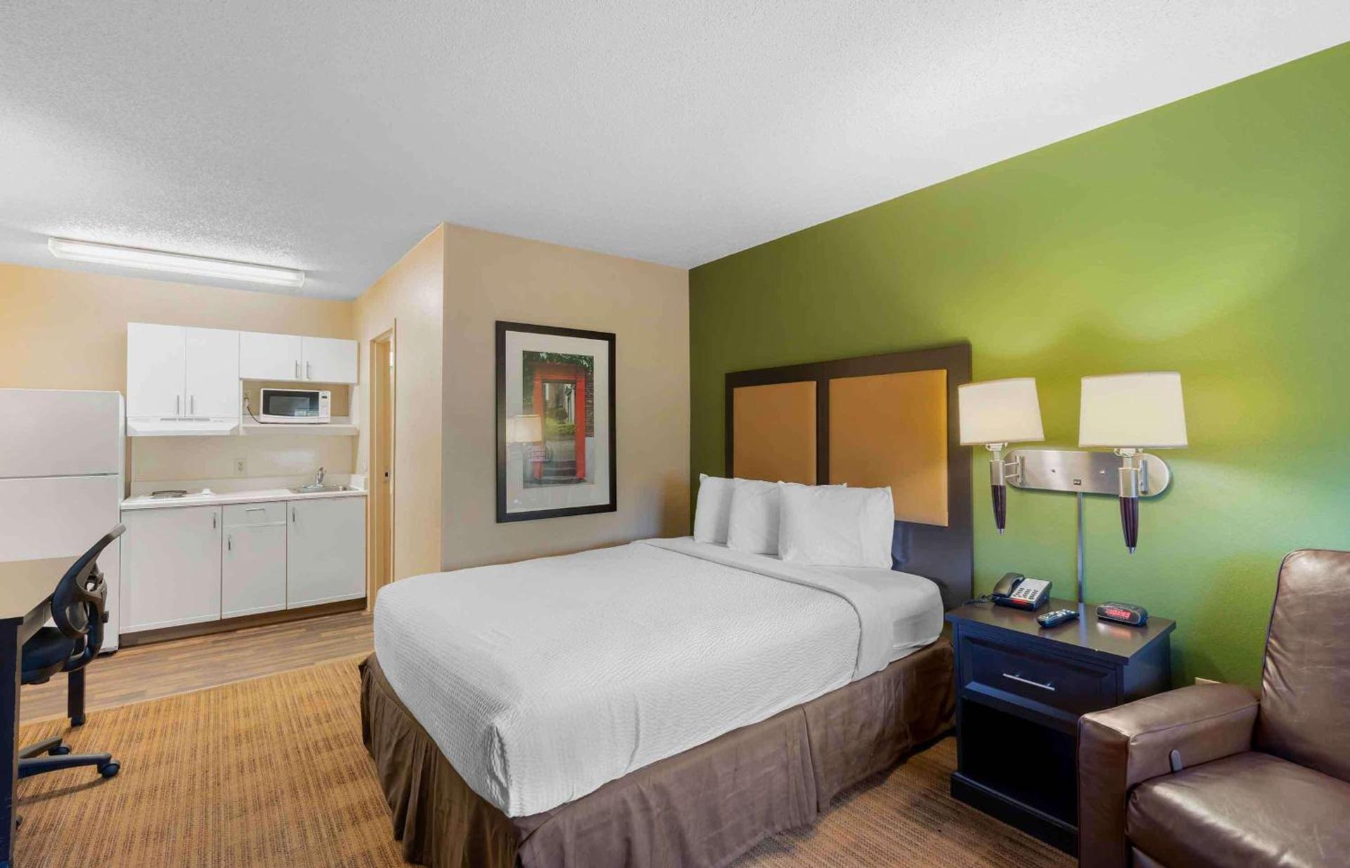 Extended Stay America Suites - Virginia Beach - Independence Blvd photo 13