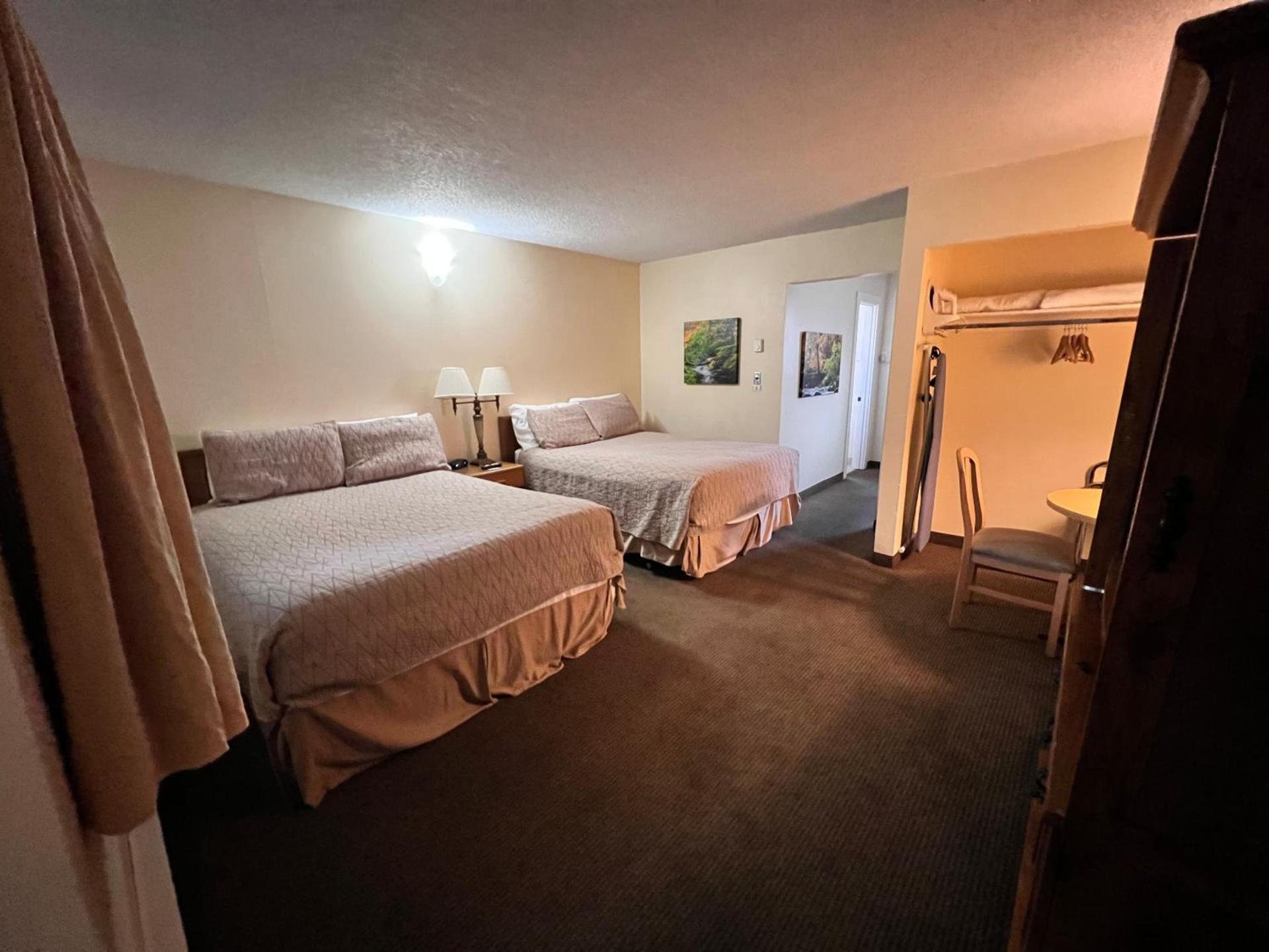 Timbers INN and Suites photo 18