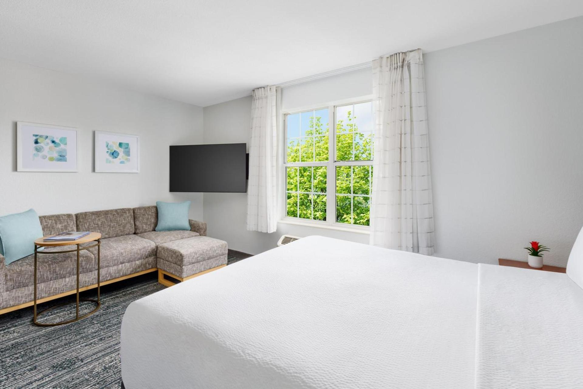 TownePlace Suites Philadelphia Horsham photo 10