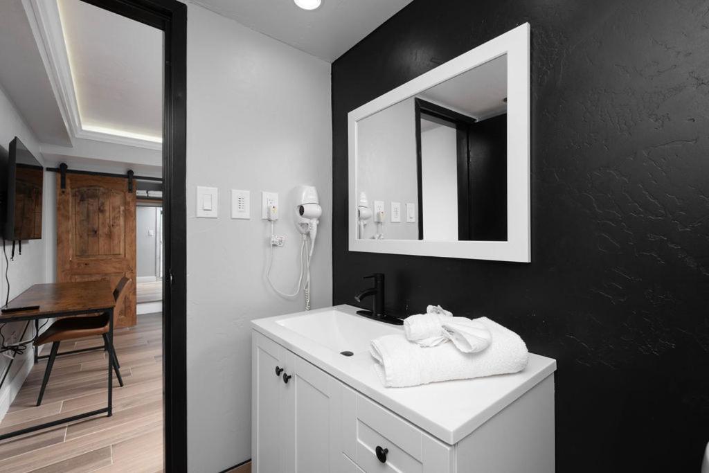 The Westerner - Extended Stay photo 18