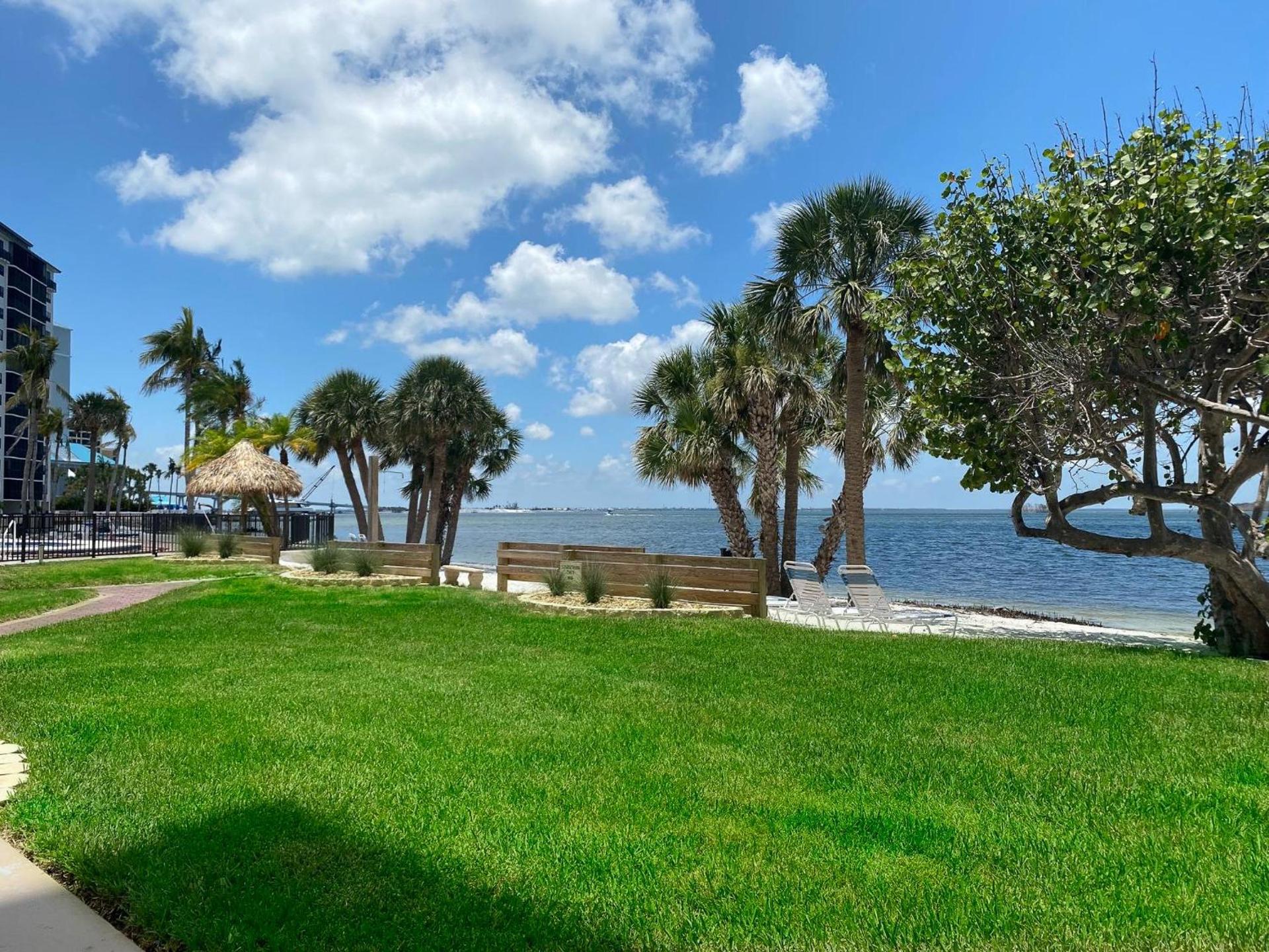 Resort Harbour Properties - Fort Myers / Sanibel Gateway photo 25