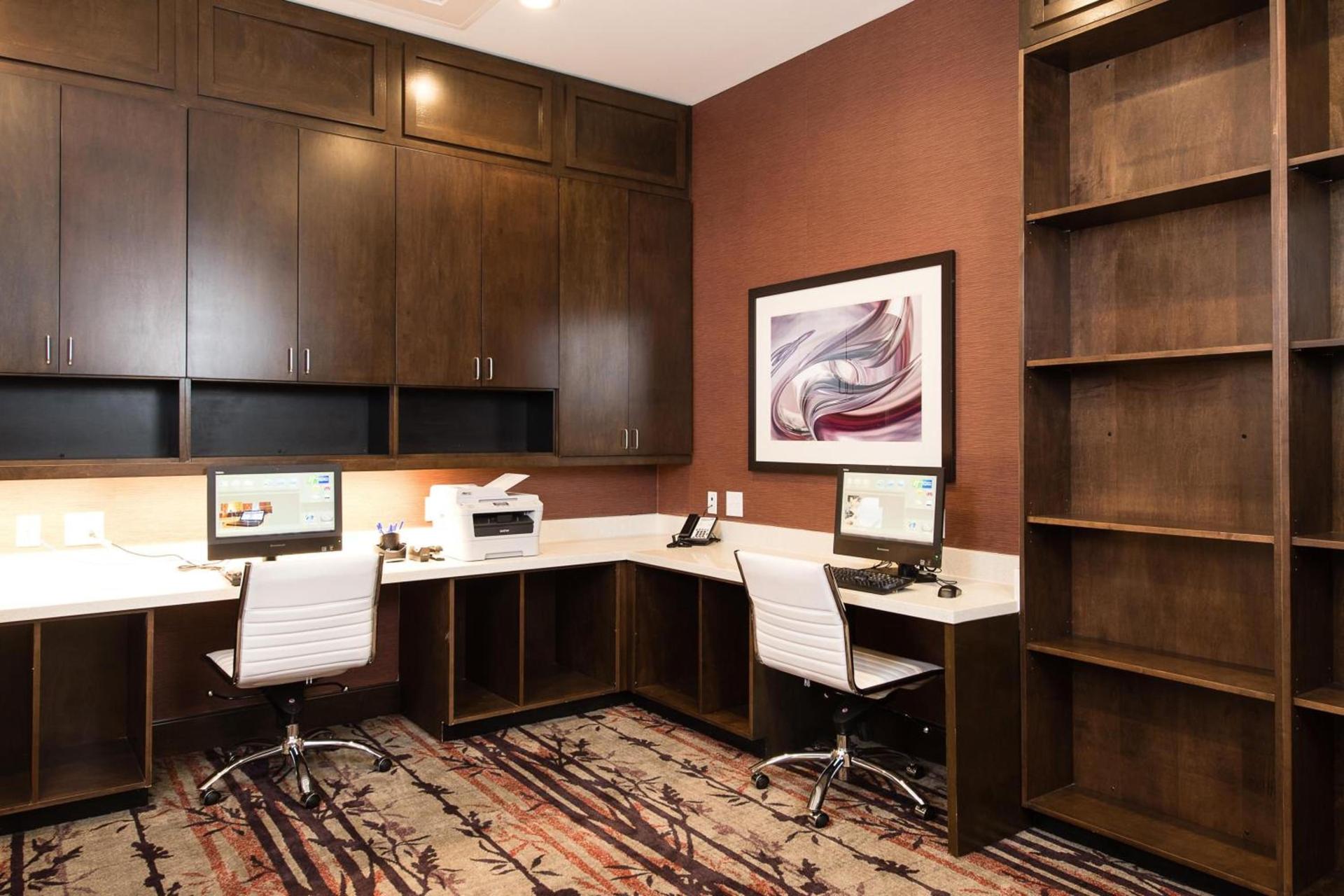 Holiday Inn Express & Suites Aiken by IHG photo 26